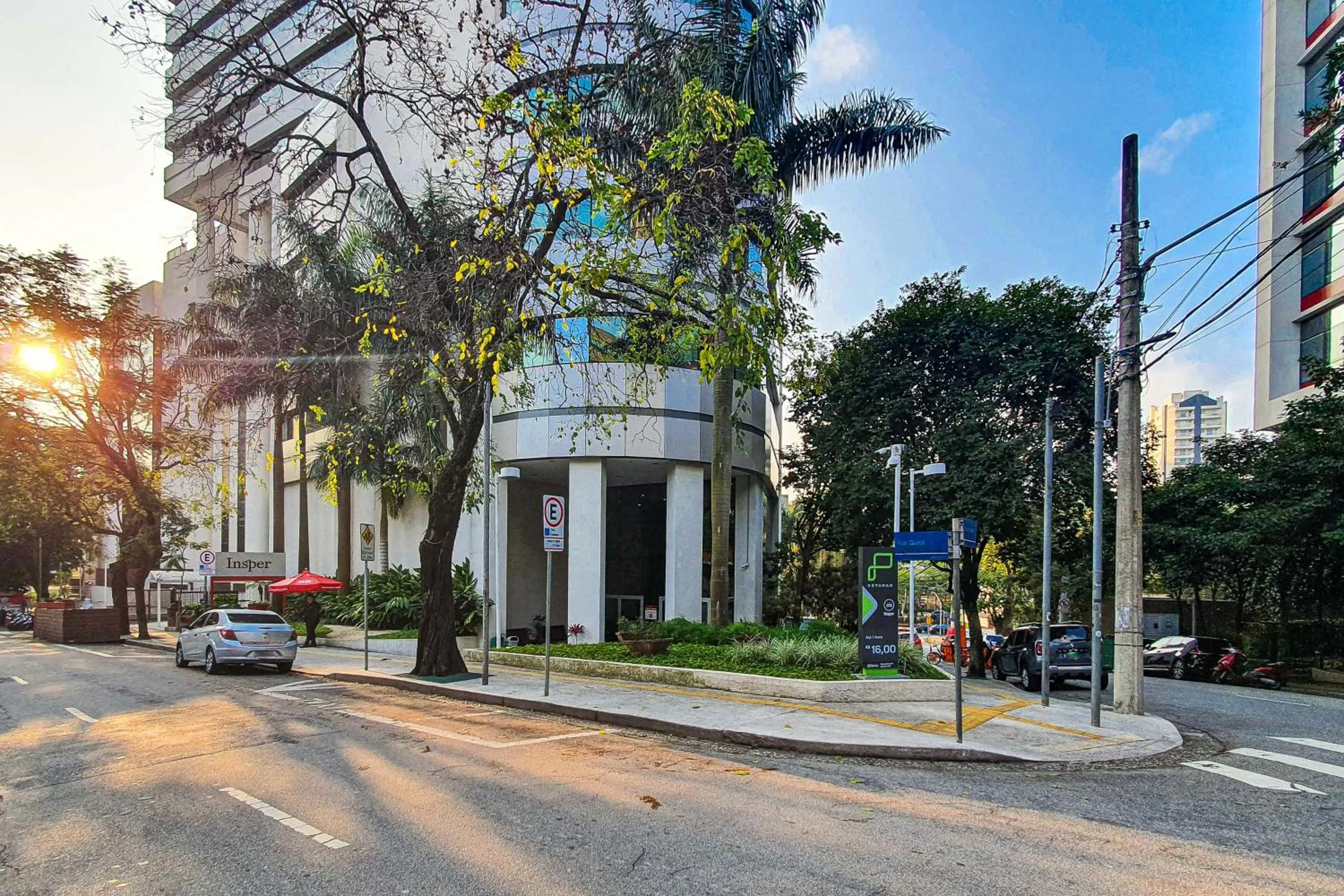 Property building in KASA by Viva - Prédio completo ao lado da Faria Lima