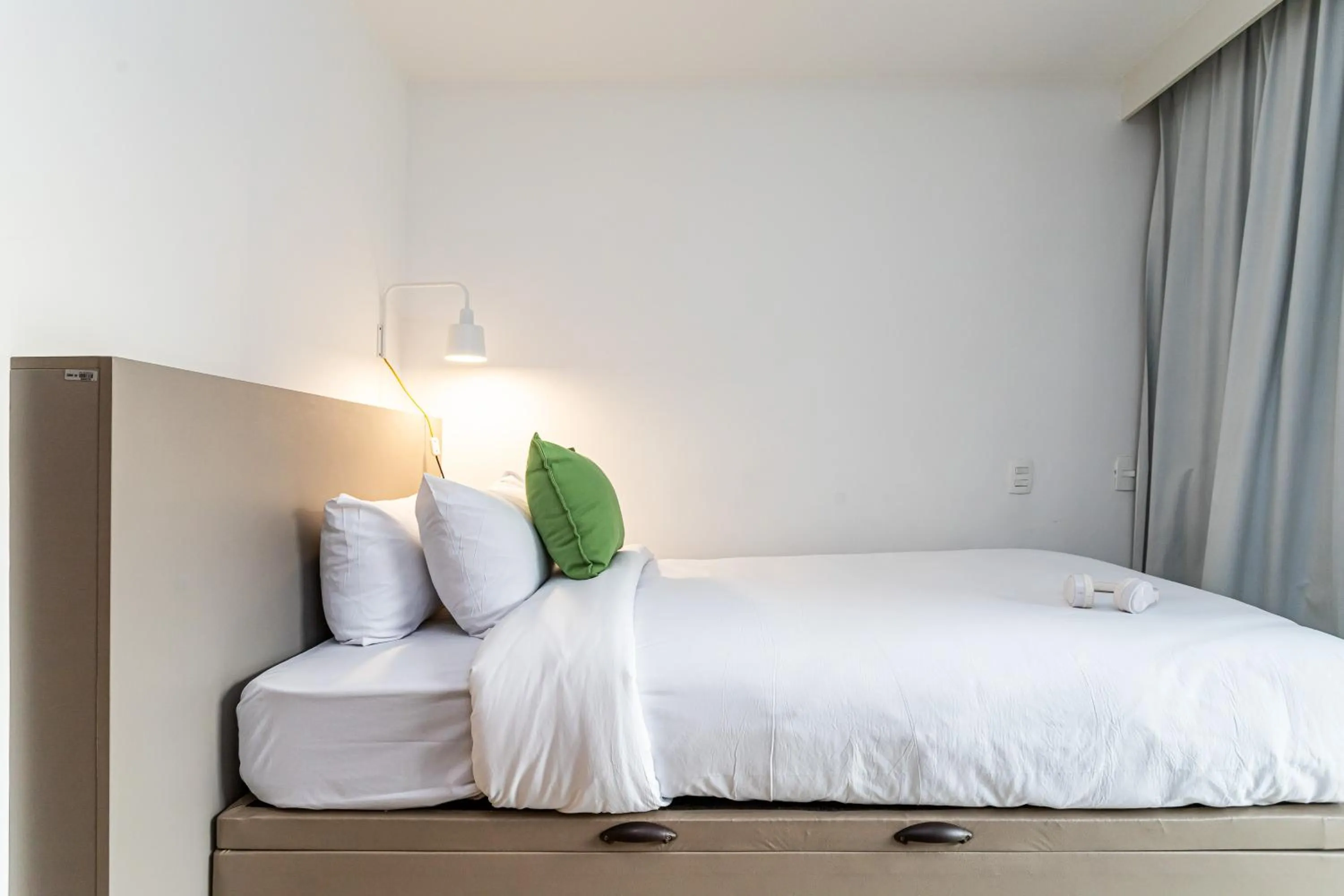 Bed in KASA by Viva - Prédio completo ao lado da Faria Lima