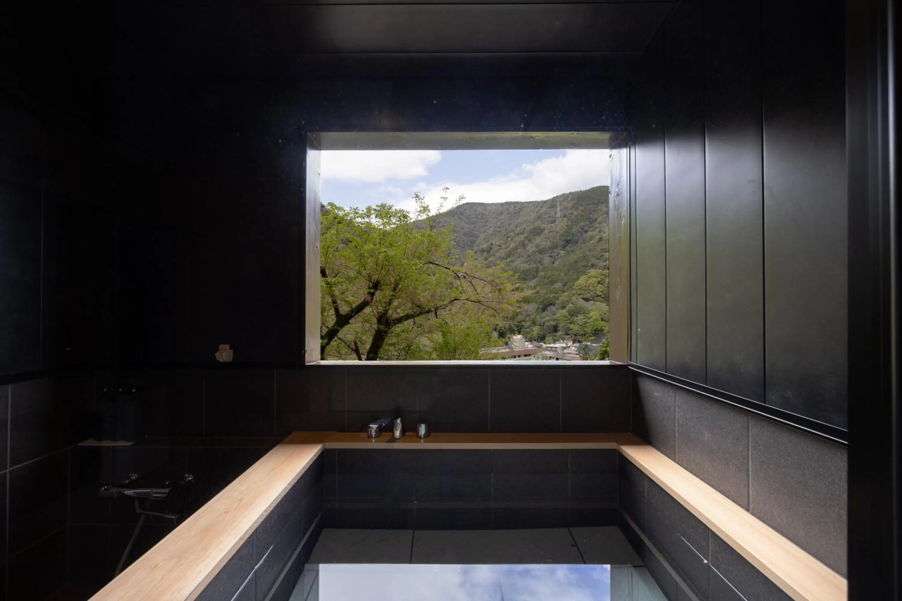 Natural landscape in Hatago Kintoen