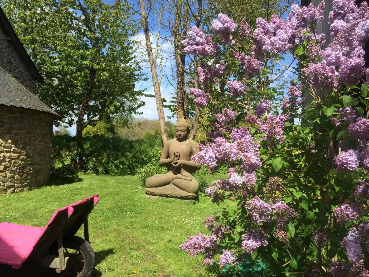 Garden in Manoir de La Rogerais & SPA