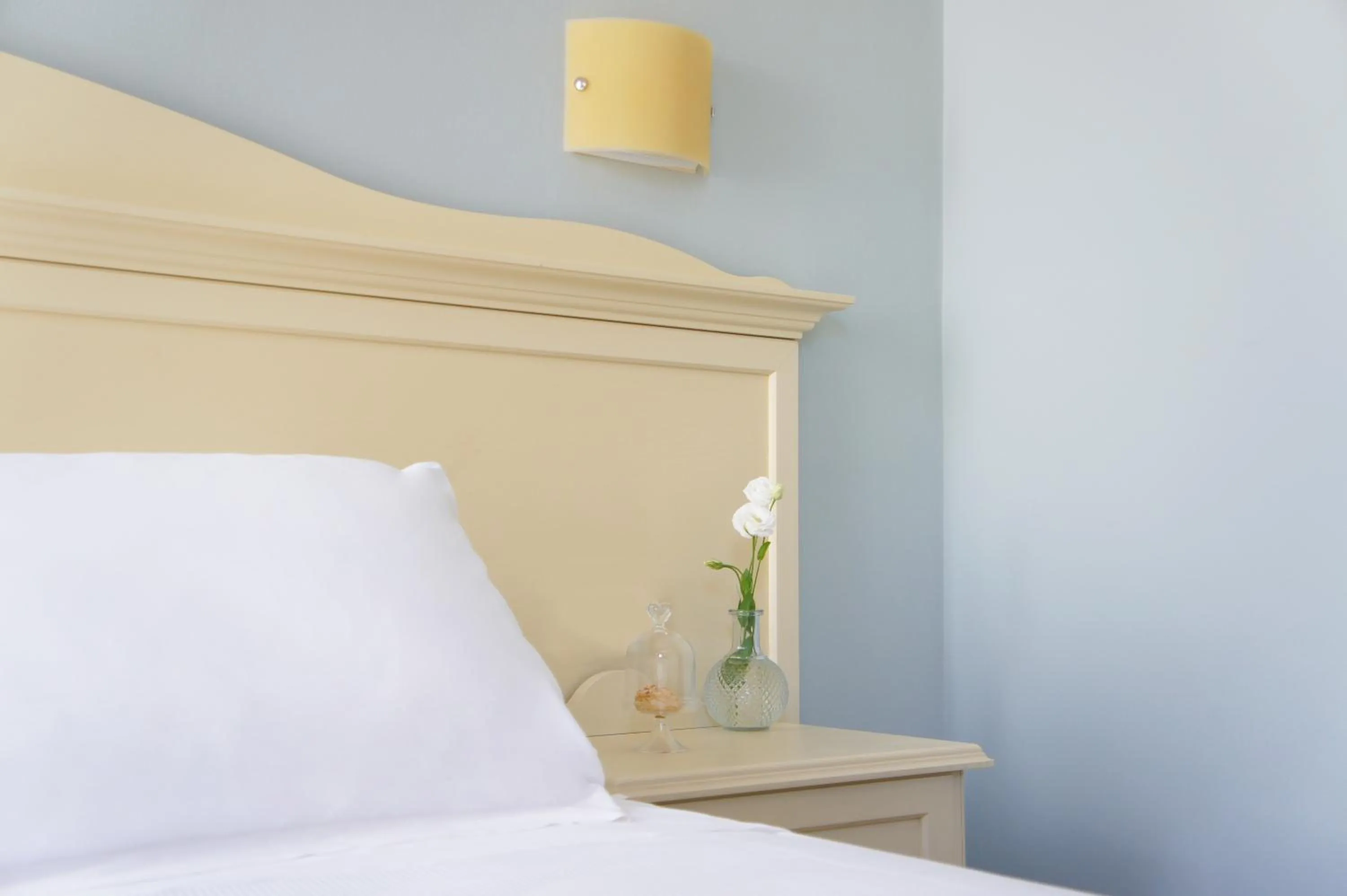 Decorative detail, Bed in Hotel le Muse