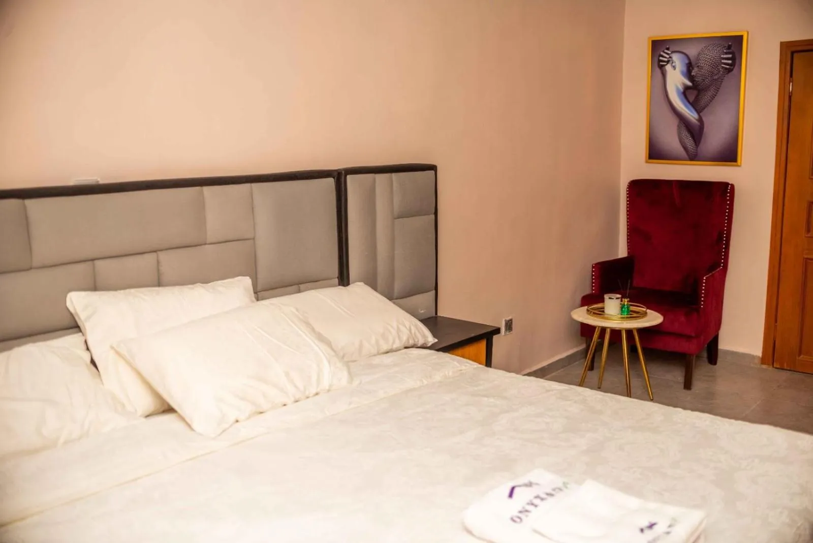 Bed in ONYX AND IVY HOMES