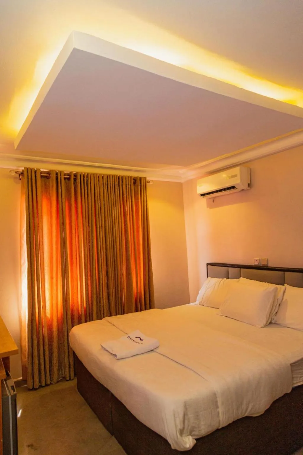 Bed in ONYX AND IVY HOMES