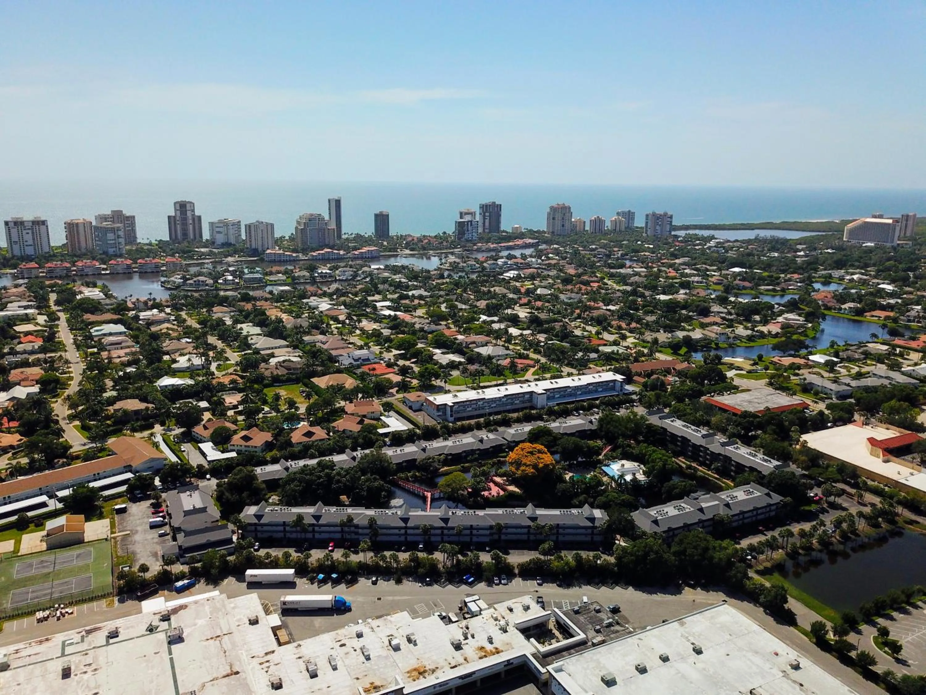 Bird's eye view in Park Shore Resort