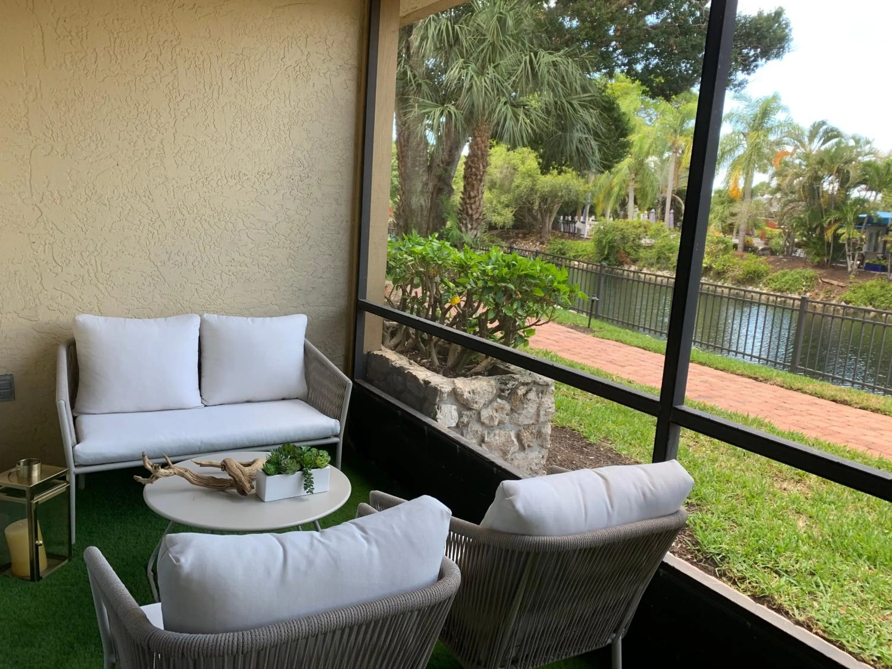 Patio in Park Shore Resort