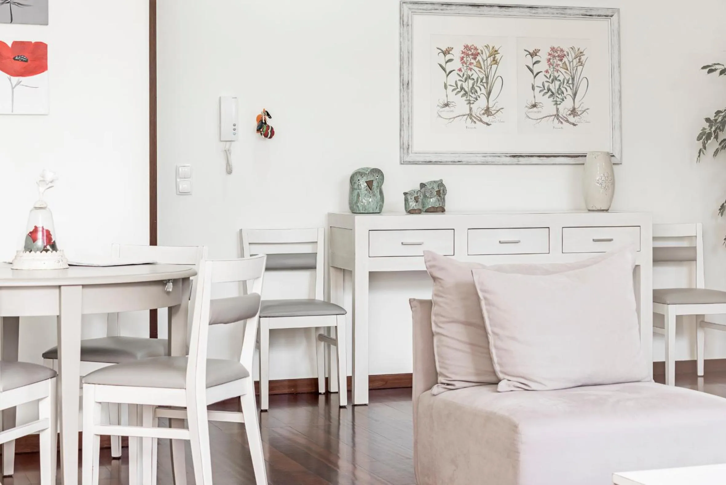 Living room in Achada I by An Island Apart