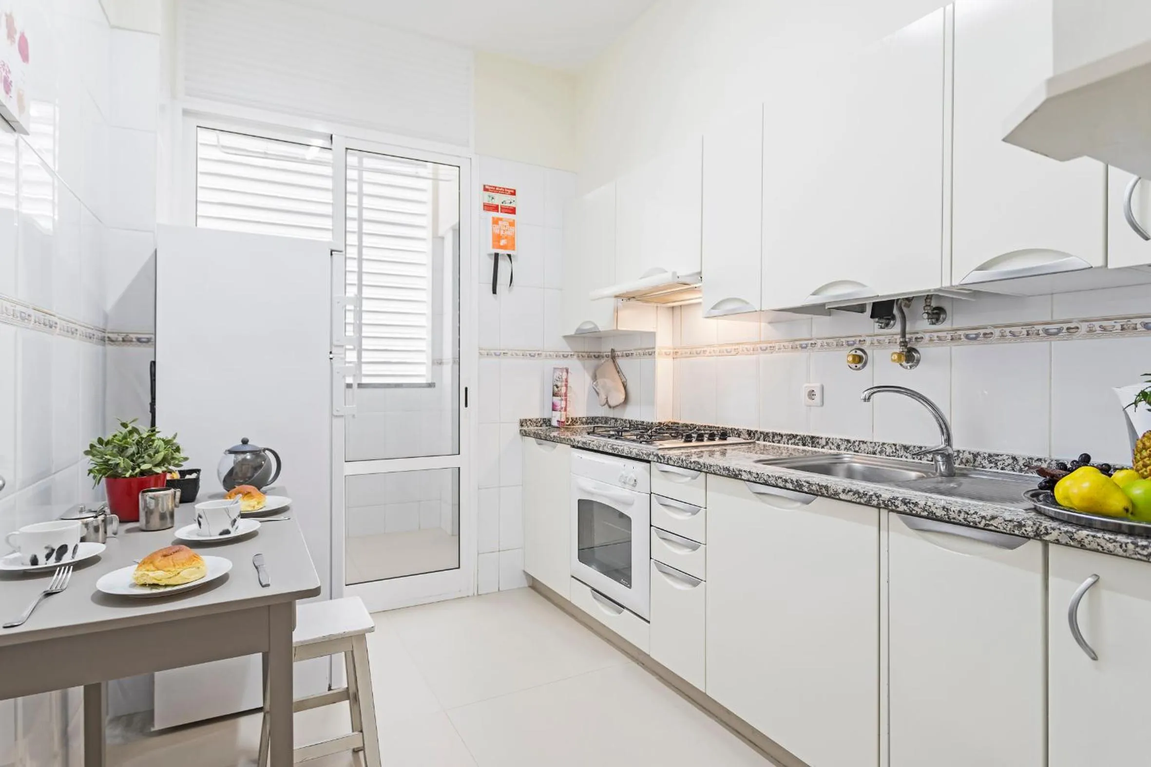 Coffee/tea facilities in Achada I by An Island Apart