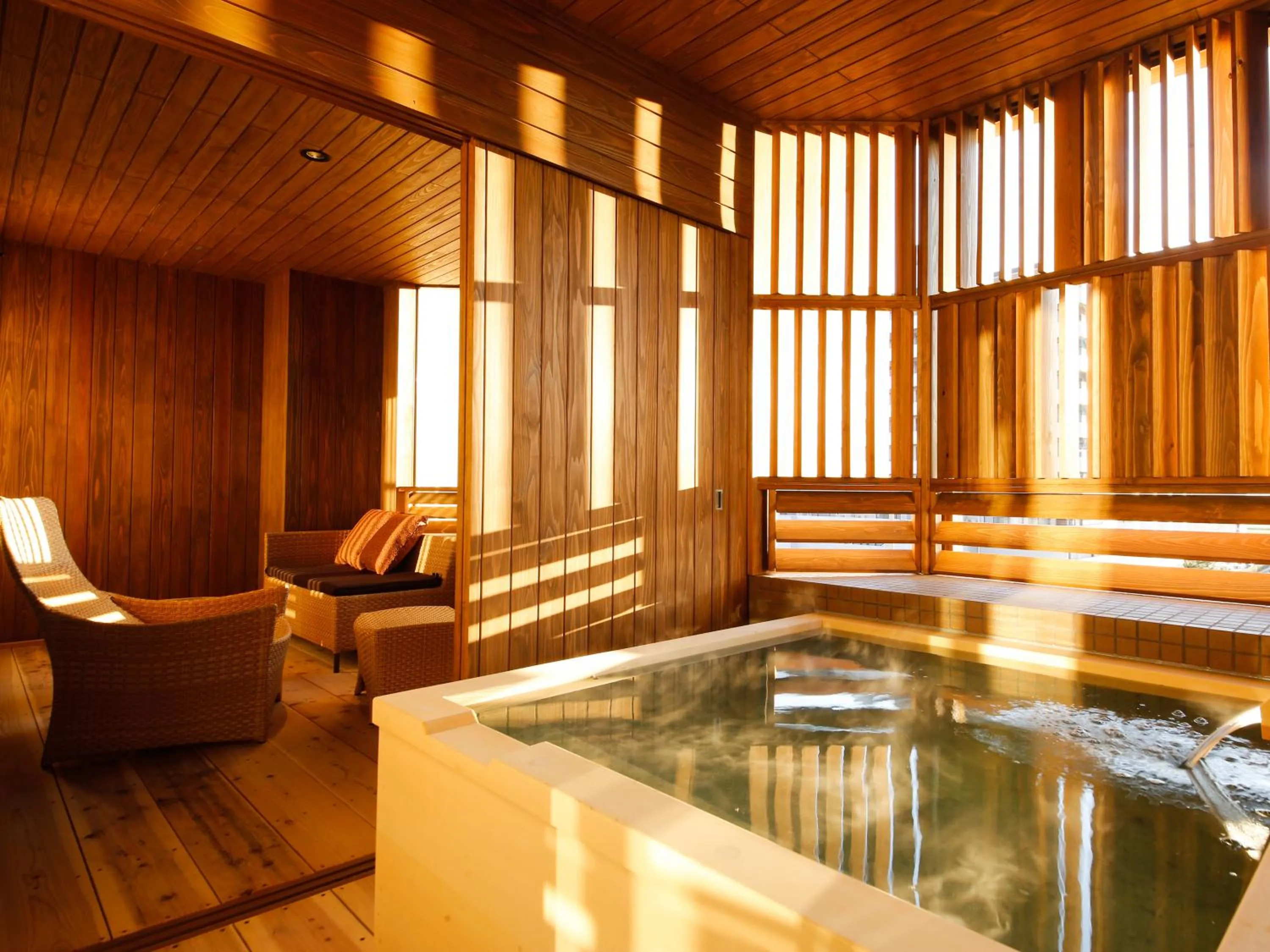 Open Air Bath in Awaji Hamarikyu