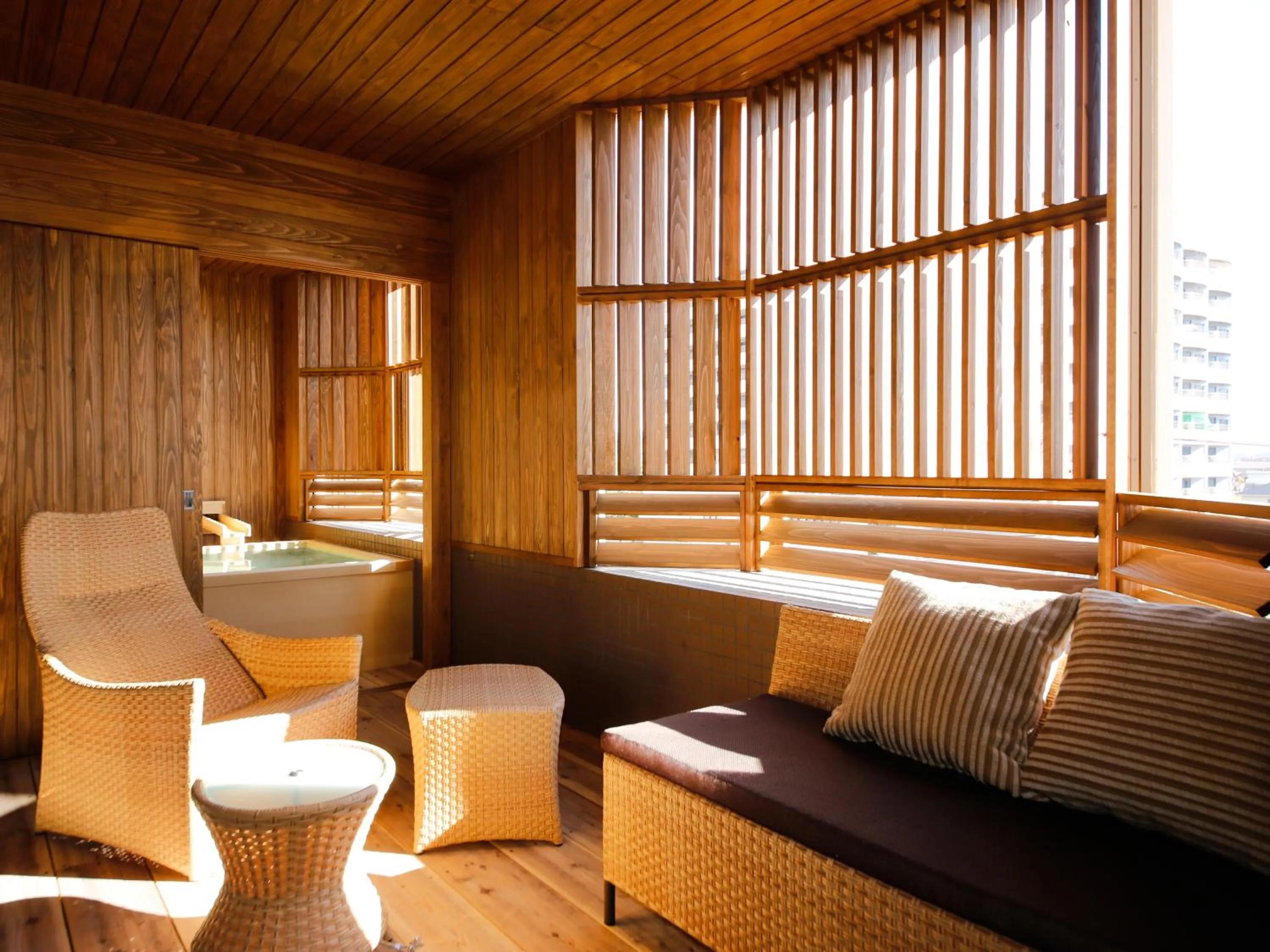 Open Air Bath in Awaji Hamarikyu