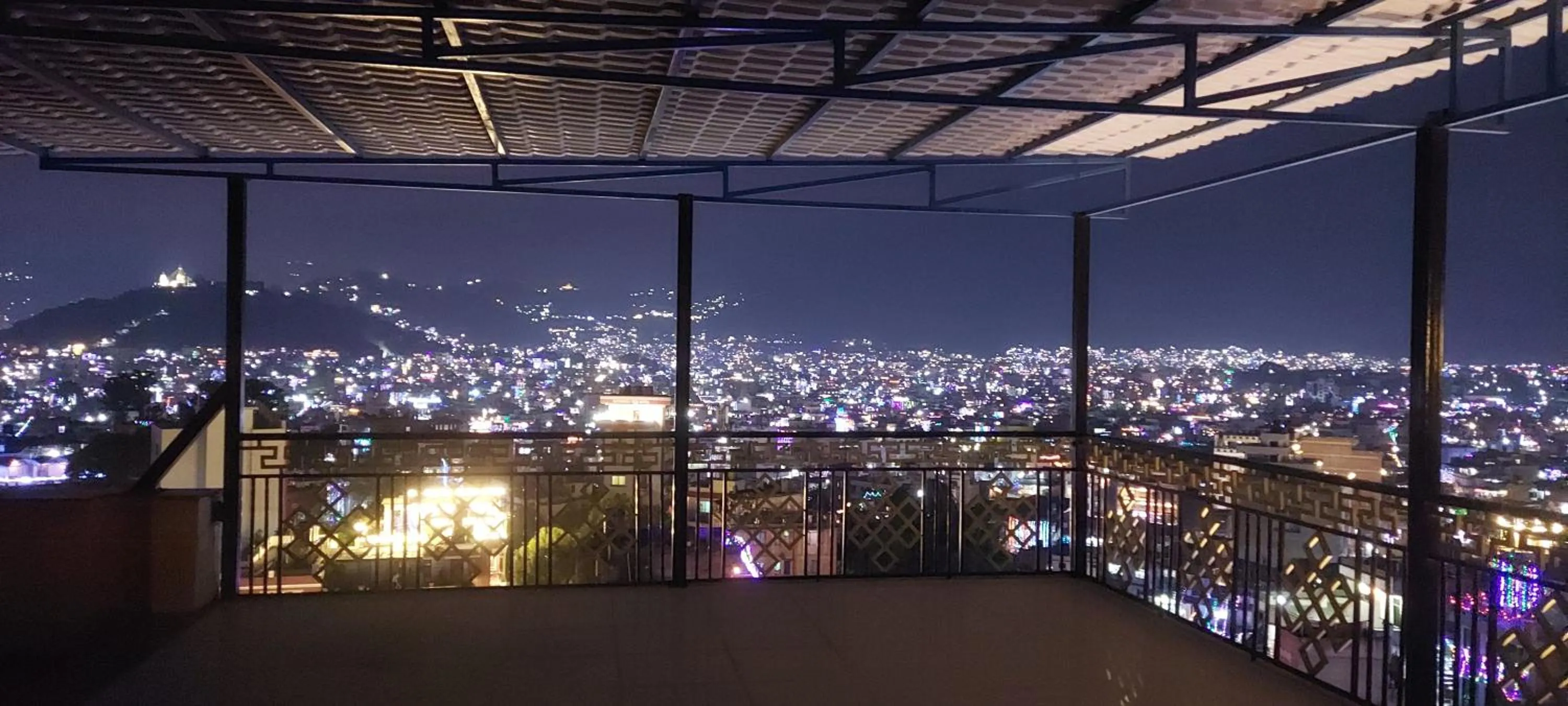 Restaurant/places to eat in Hotel Yakroo Manang