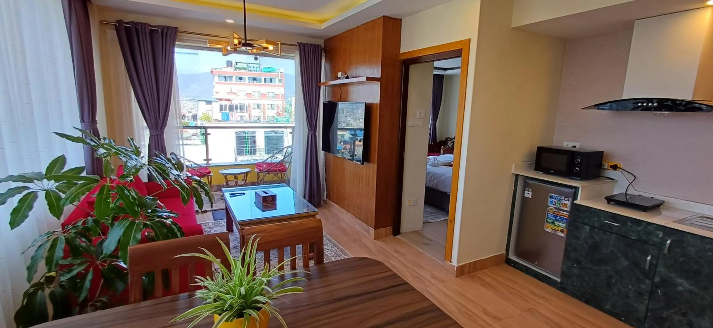 Kitchen or kitchenette in Hotel Yakroo Manang