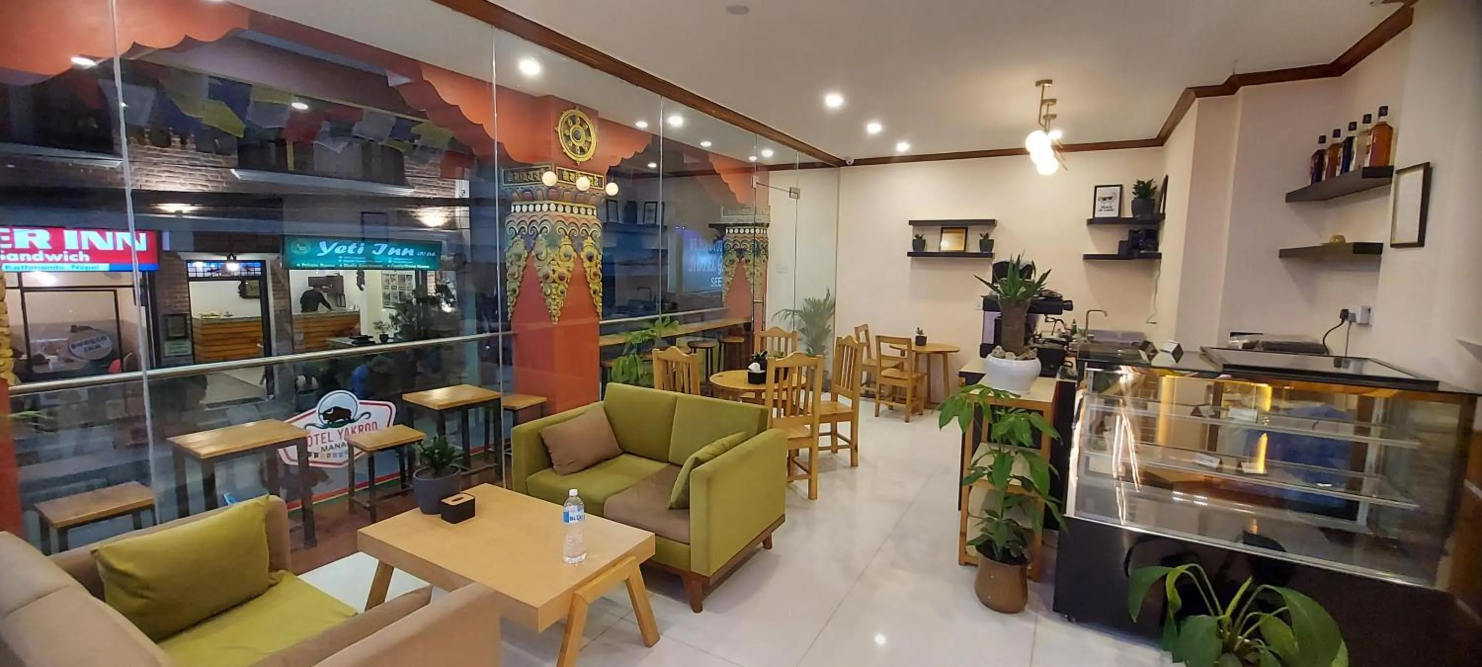 Restaurant/places to eat in Hotel Yakroo Manang