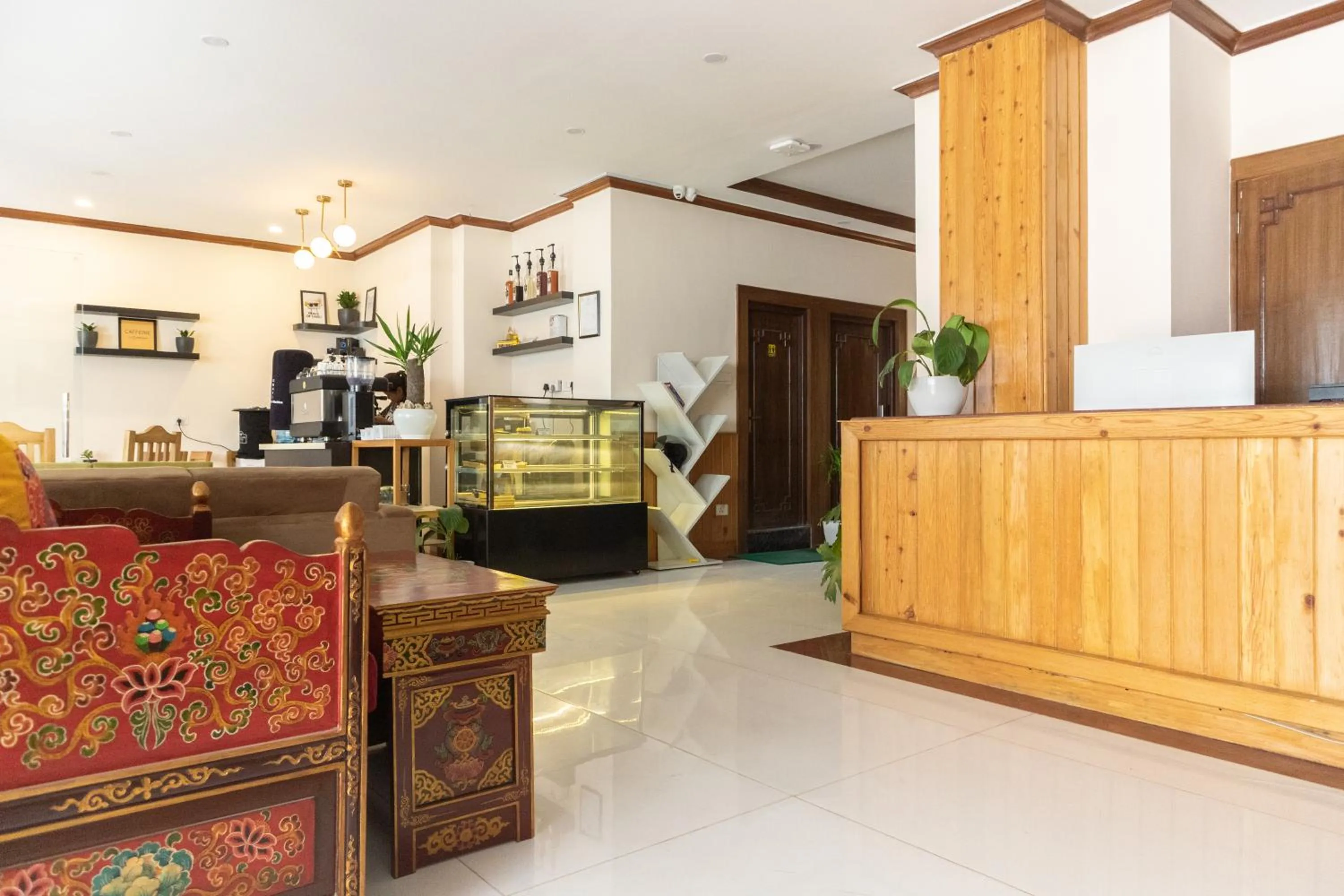 Lobby or reception in Hotel Yakroo Manang