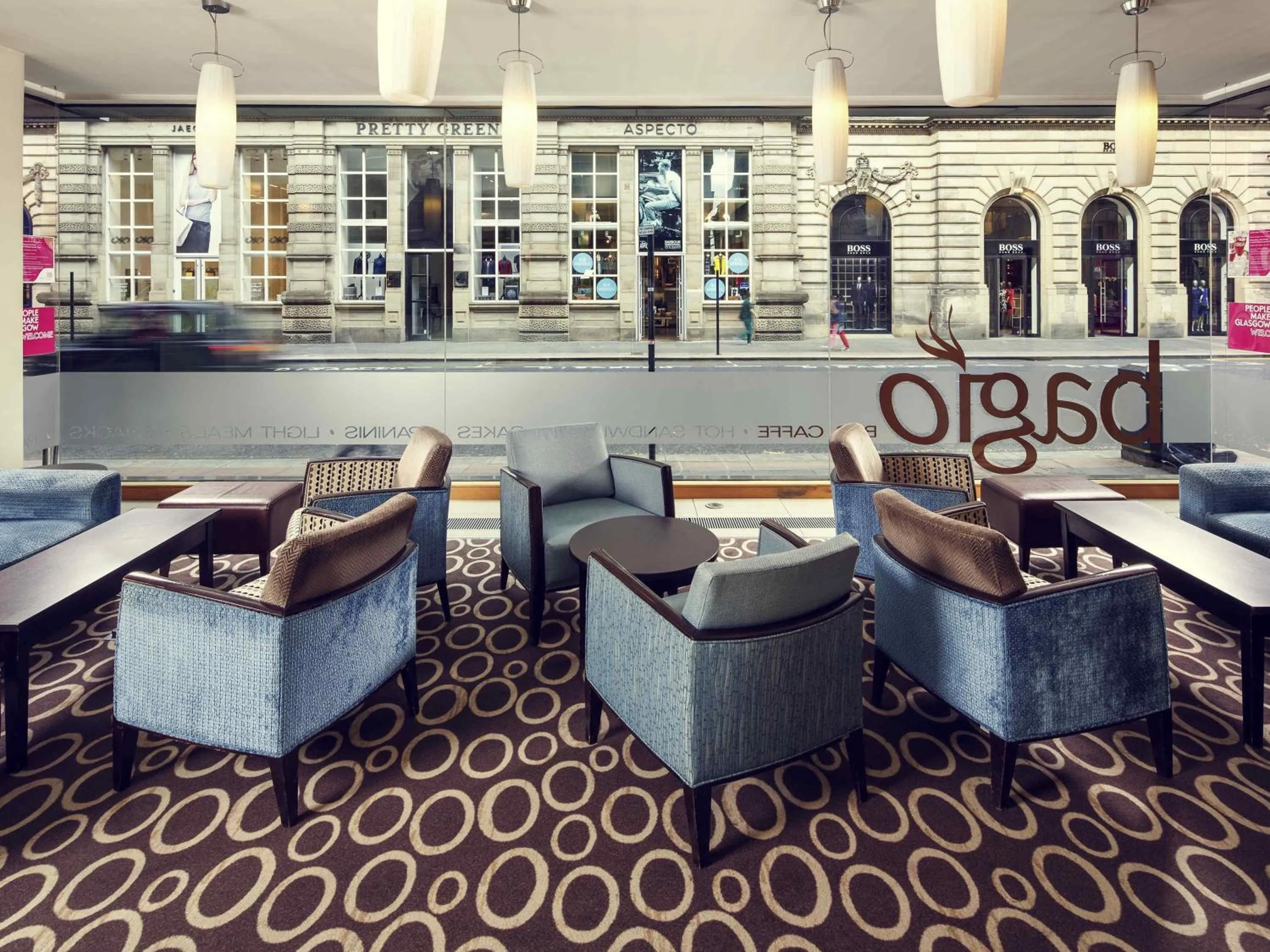 Lounge or bar in Mercure Glasgow City Hotel