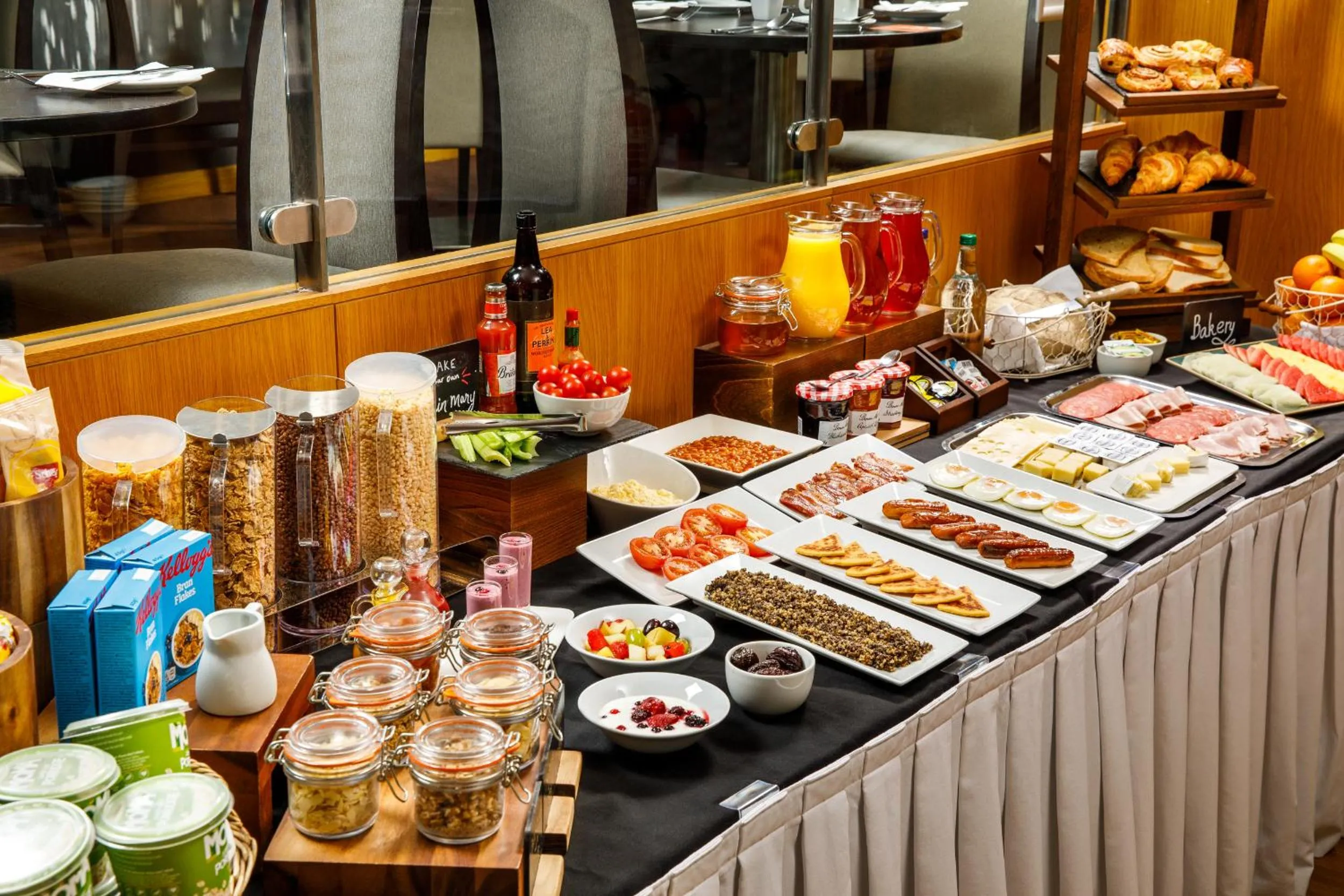 Breakfast in Mercure Glasgow City Hotel