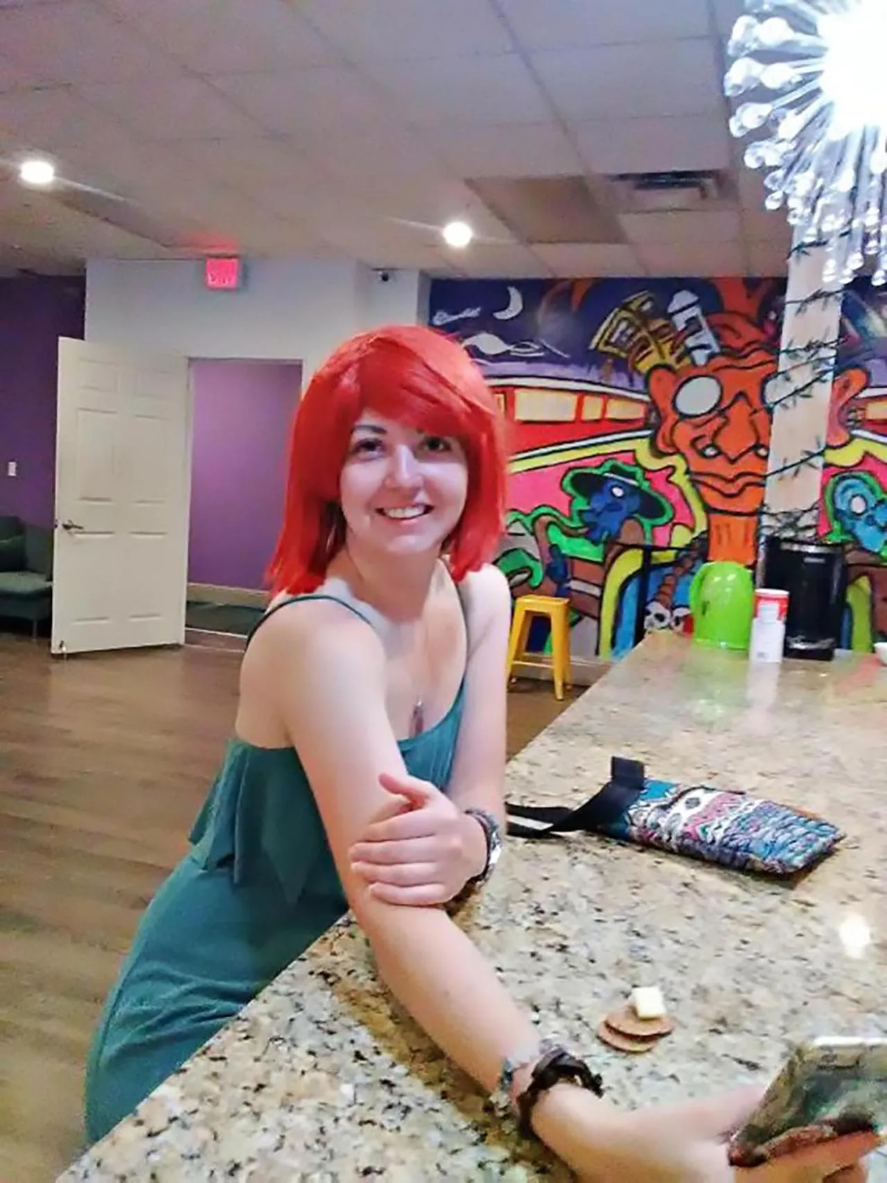 Communal lounge/ TV room in City House New Orleans Samesun