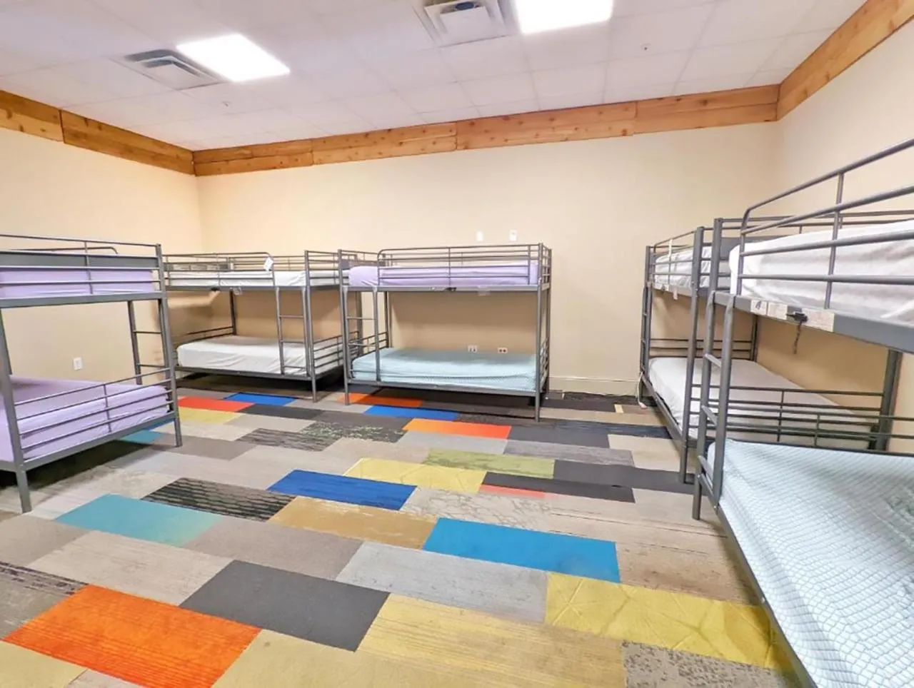 Bed in City House New Orleans Samesun