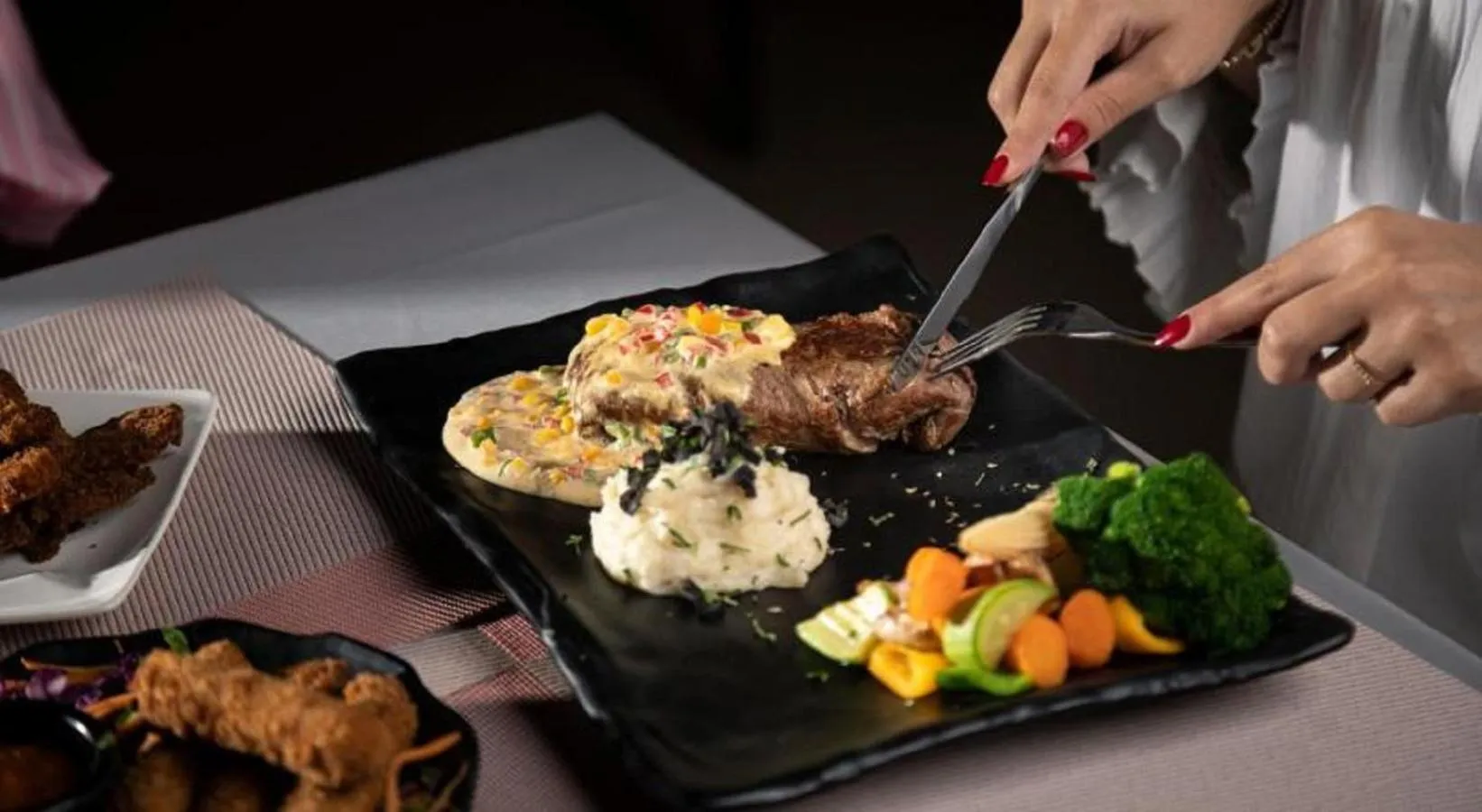 Food in Art Hotel Downtown