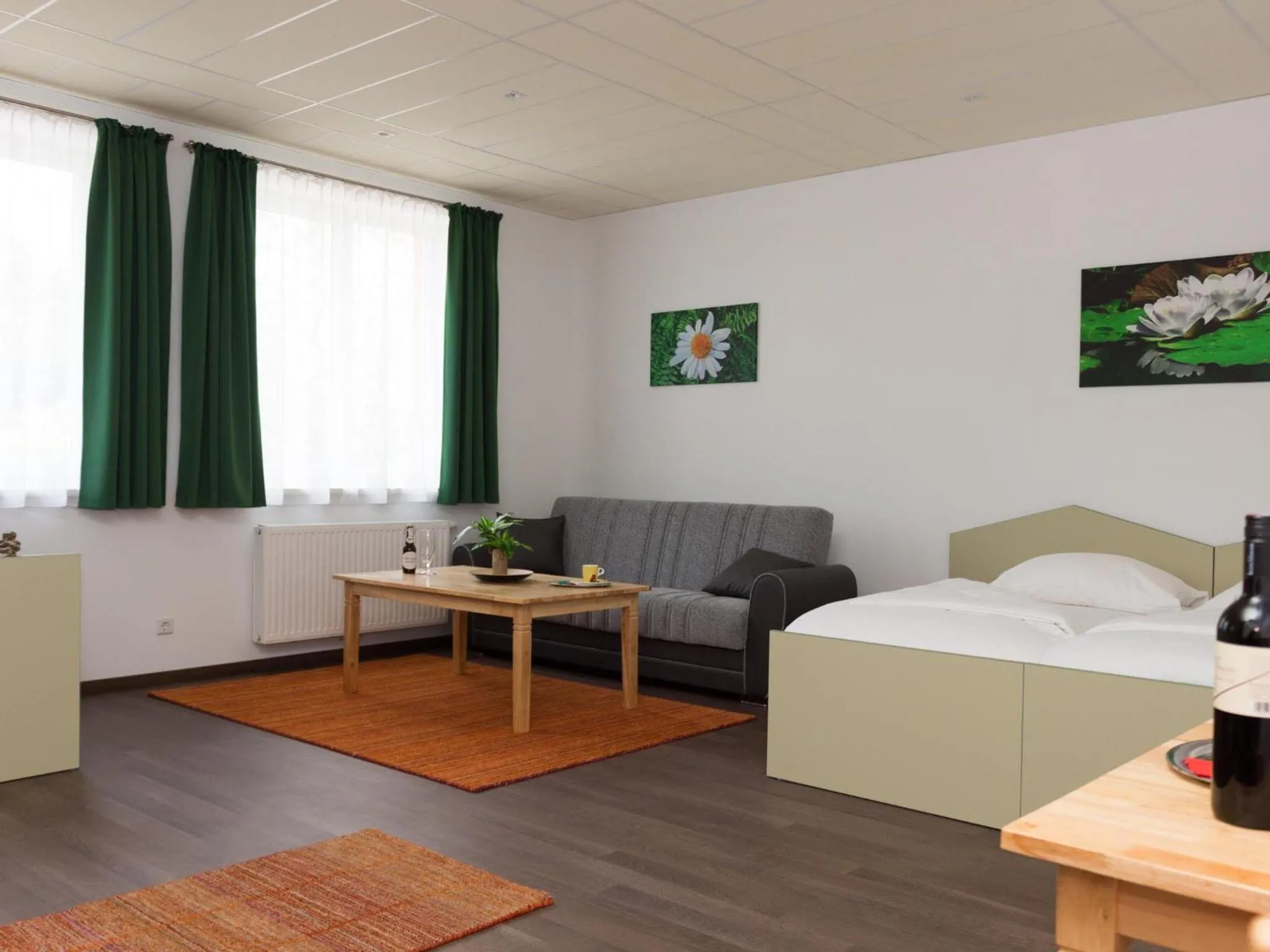 Photo of the whole room, Bed in WinRooms "hotel&apartments"