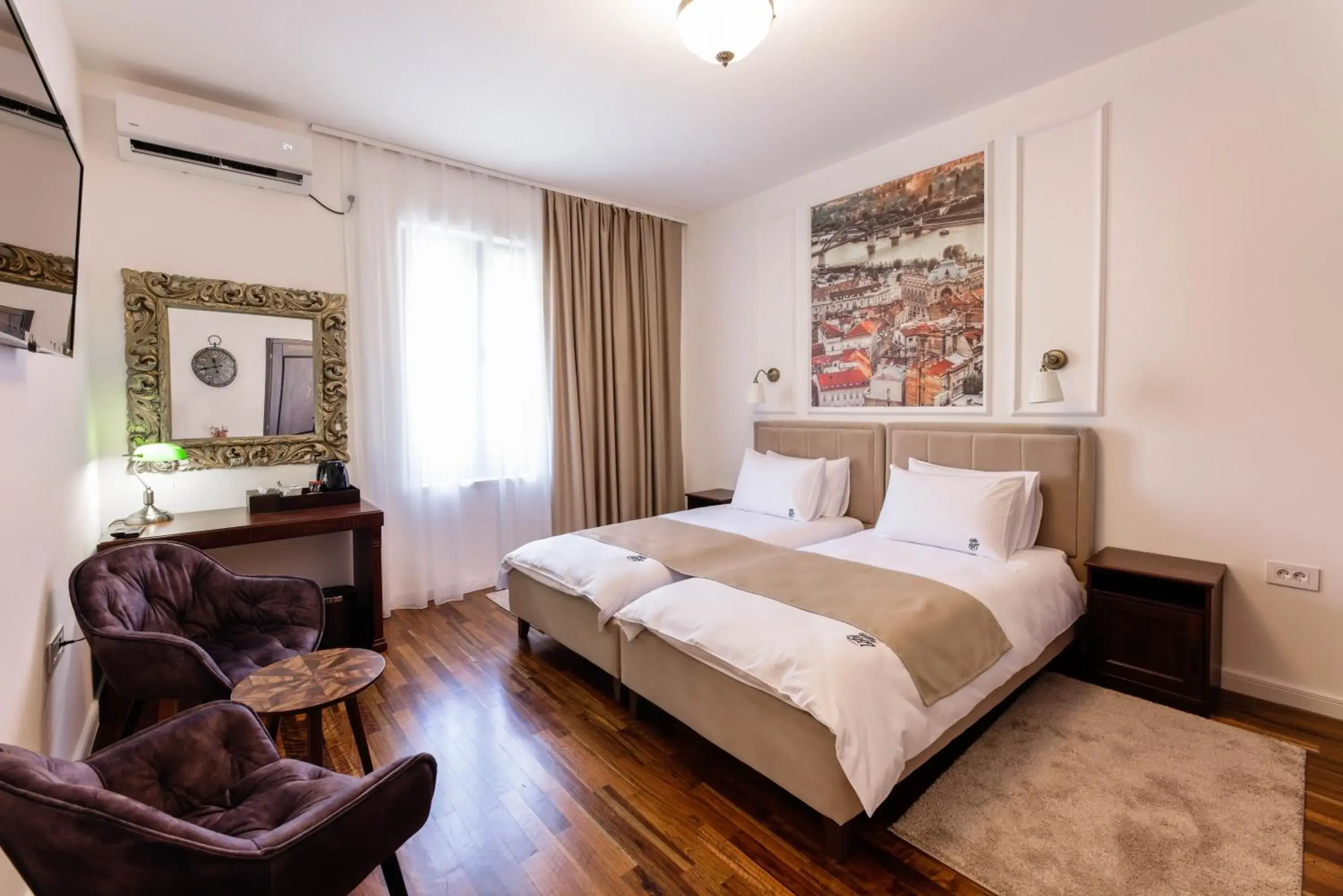 Comfort Triple Room in Villa 1927 Comfort Triple Room in Villa 1927