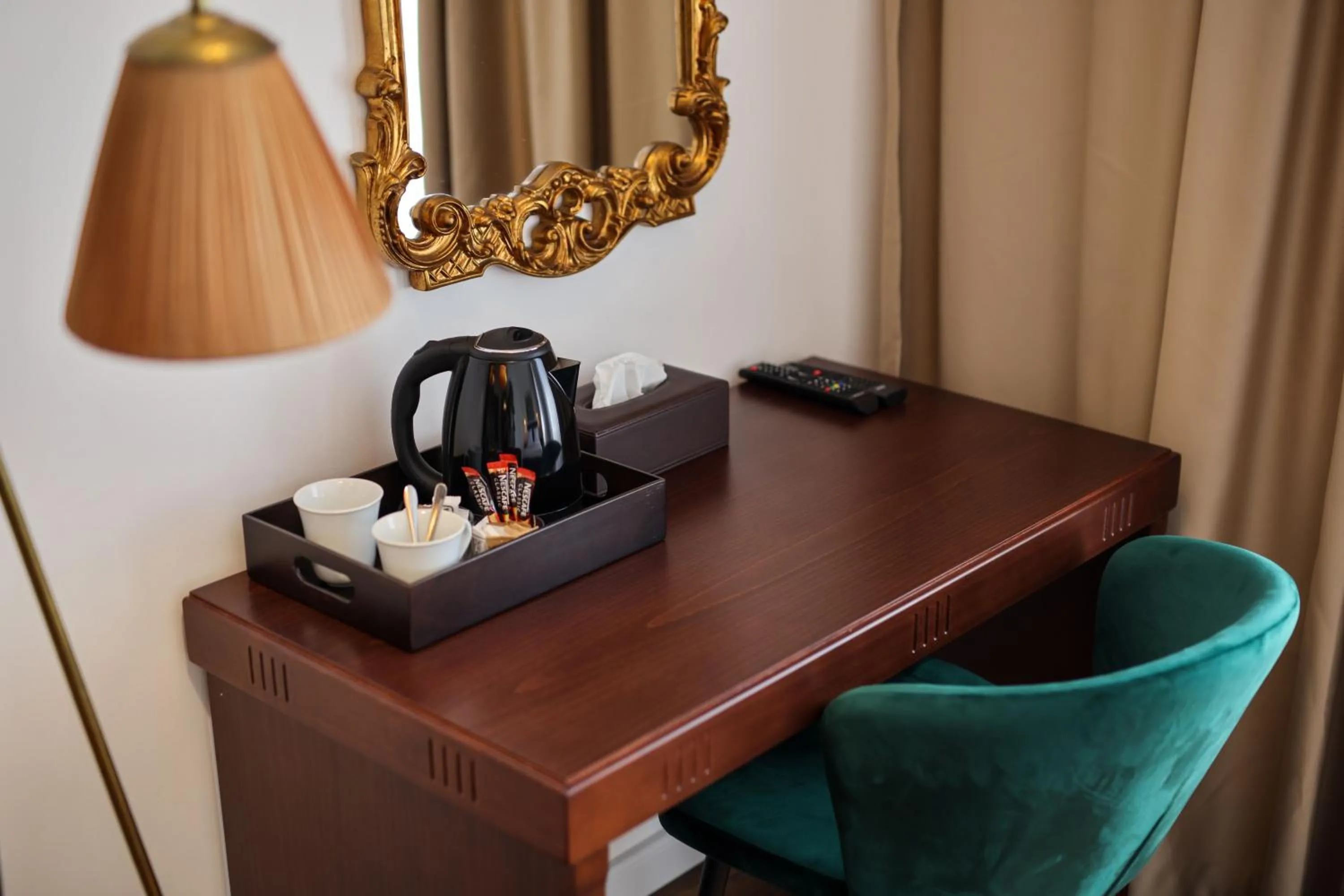 Coffee/tea facilities in Villa 1927