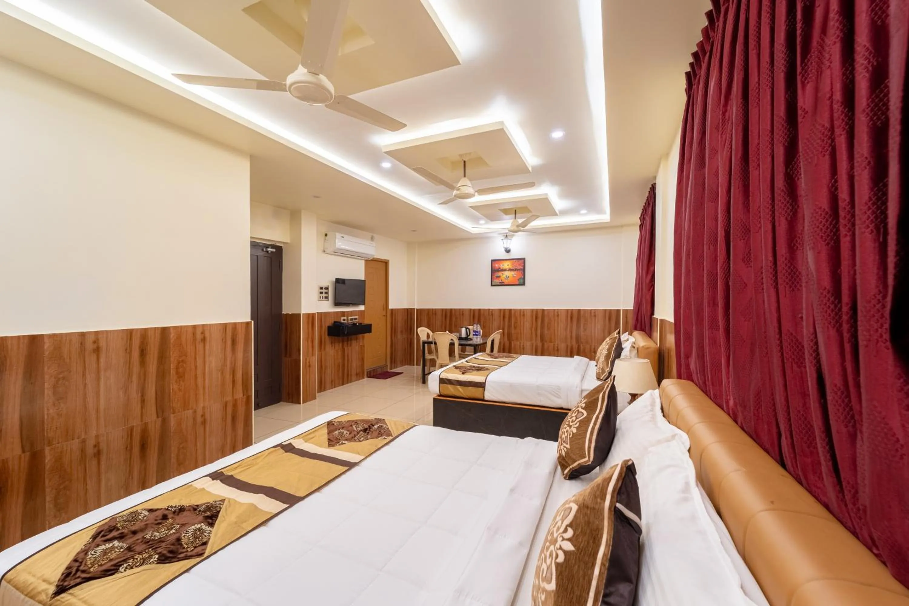 Bed in Pondy Stay