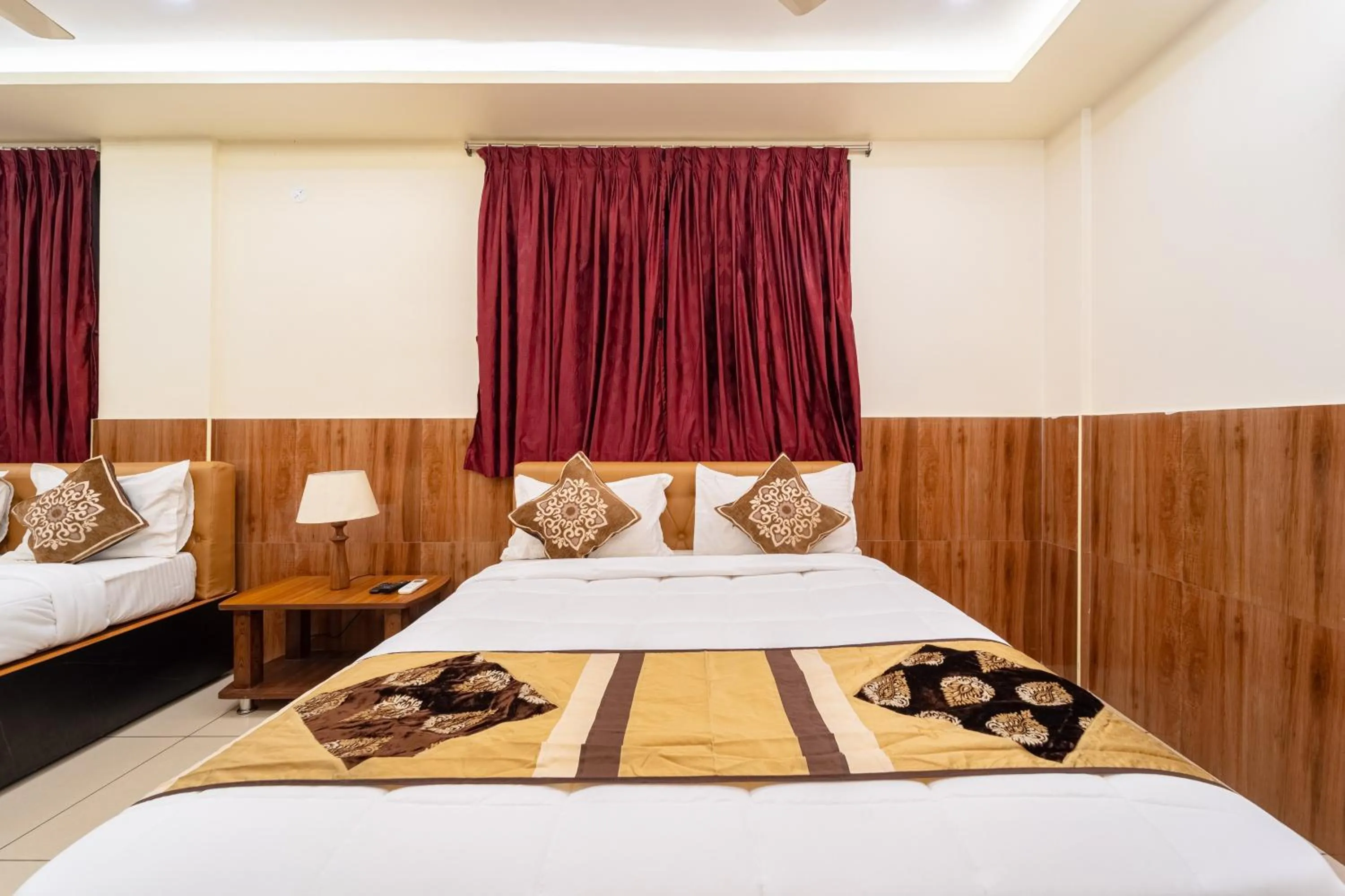 Bed in Pondy Stay