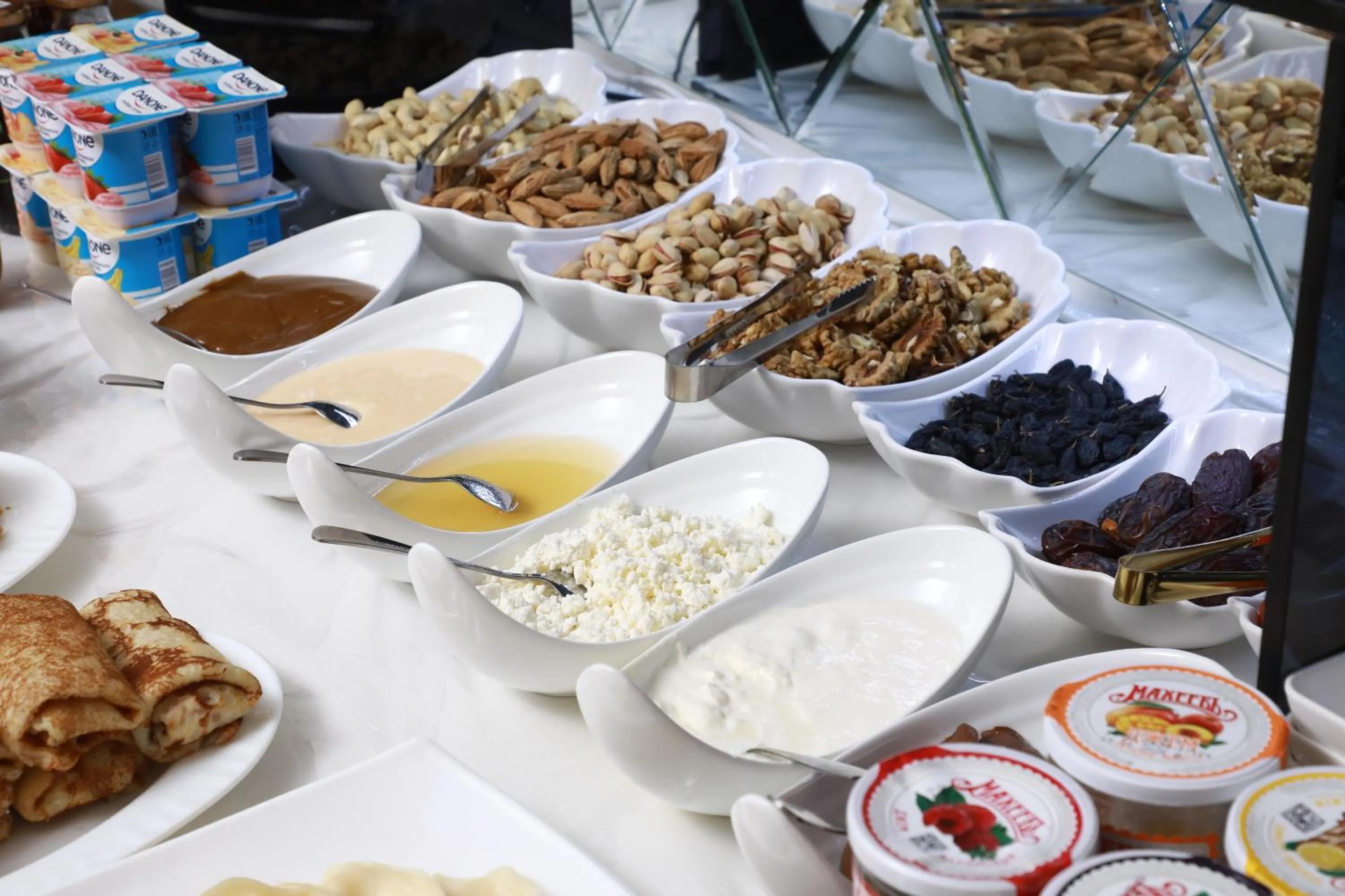 Breakfast in Sharq hotel