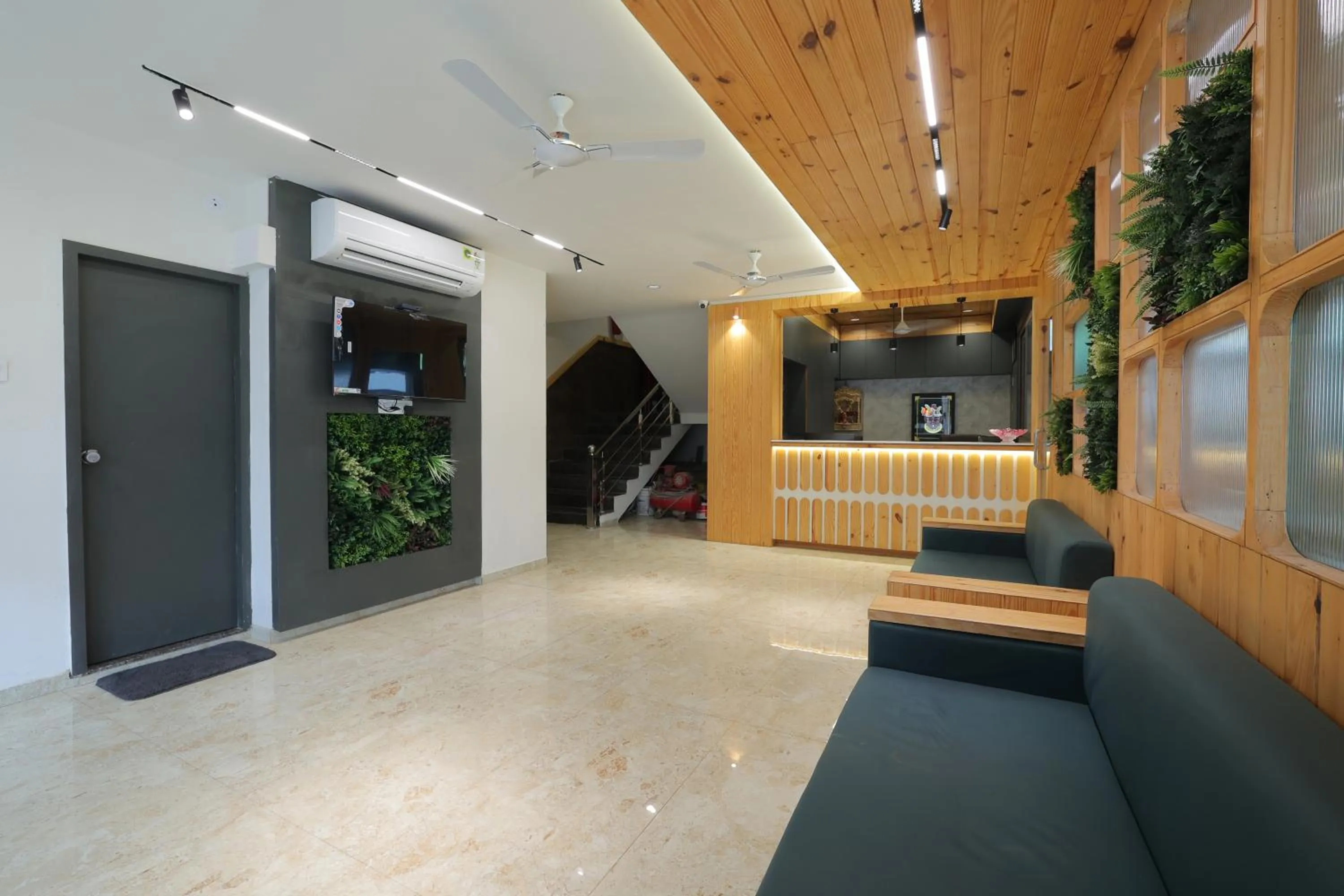 Seating area in Hotel Shayan Inn