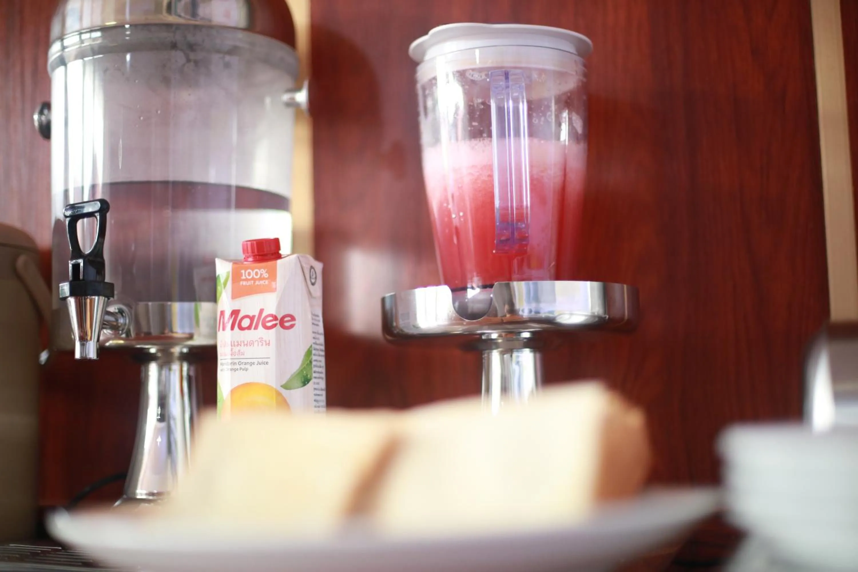 Food and drinks in Garden Resort