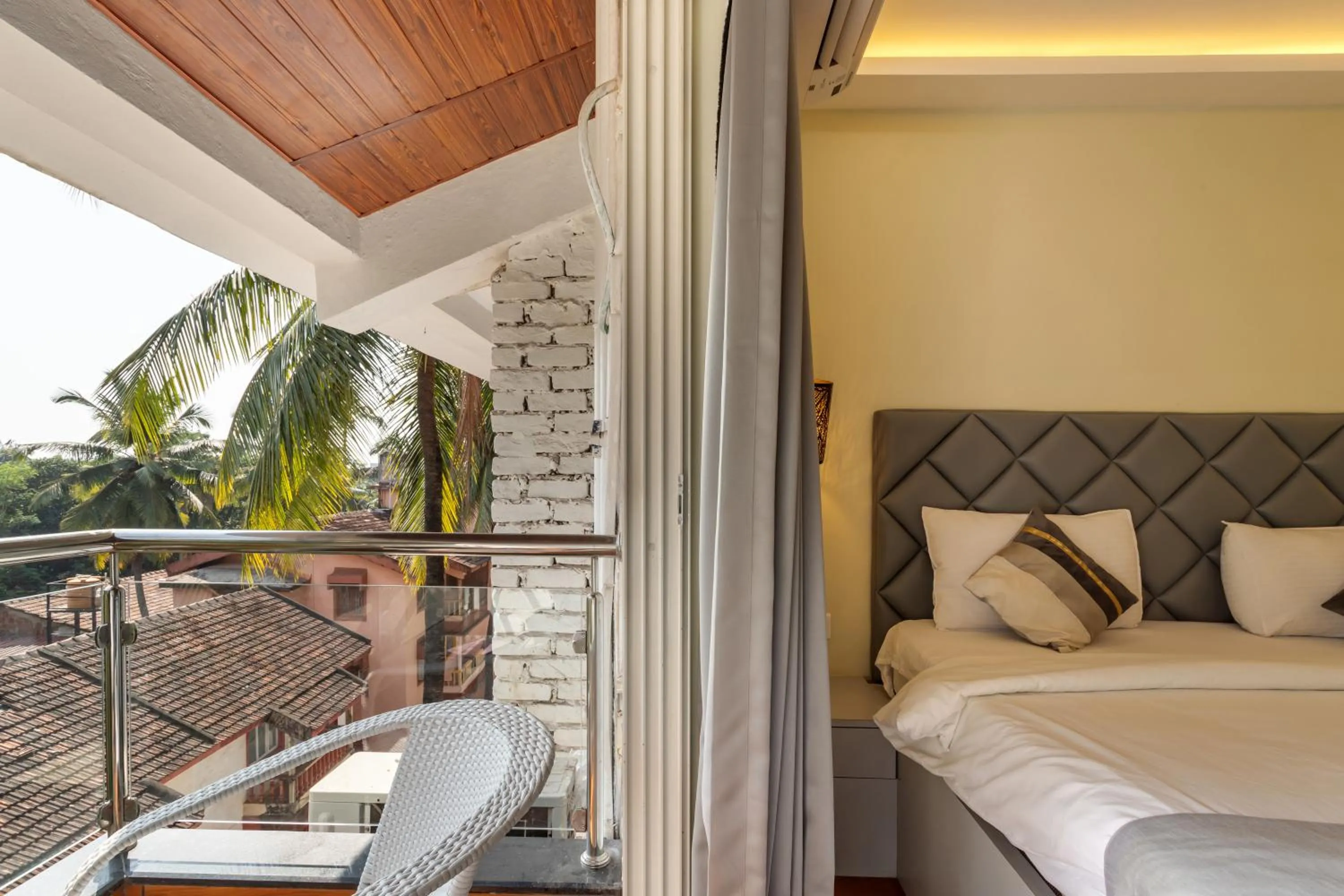 Bedroom in La baga Beach Hotel