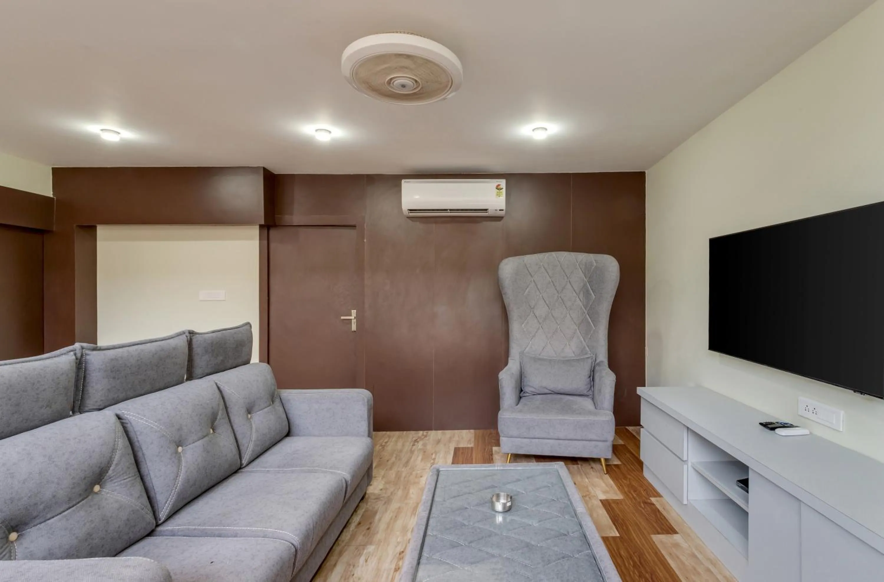 Living room in La baga Beach Hotel