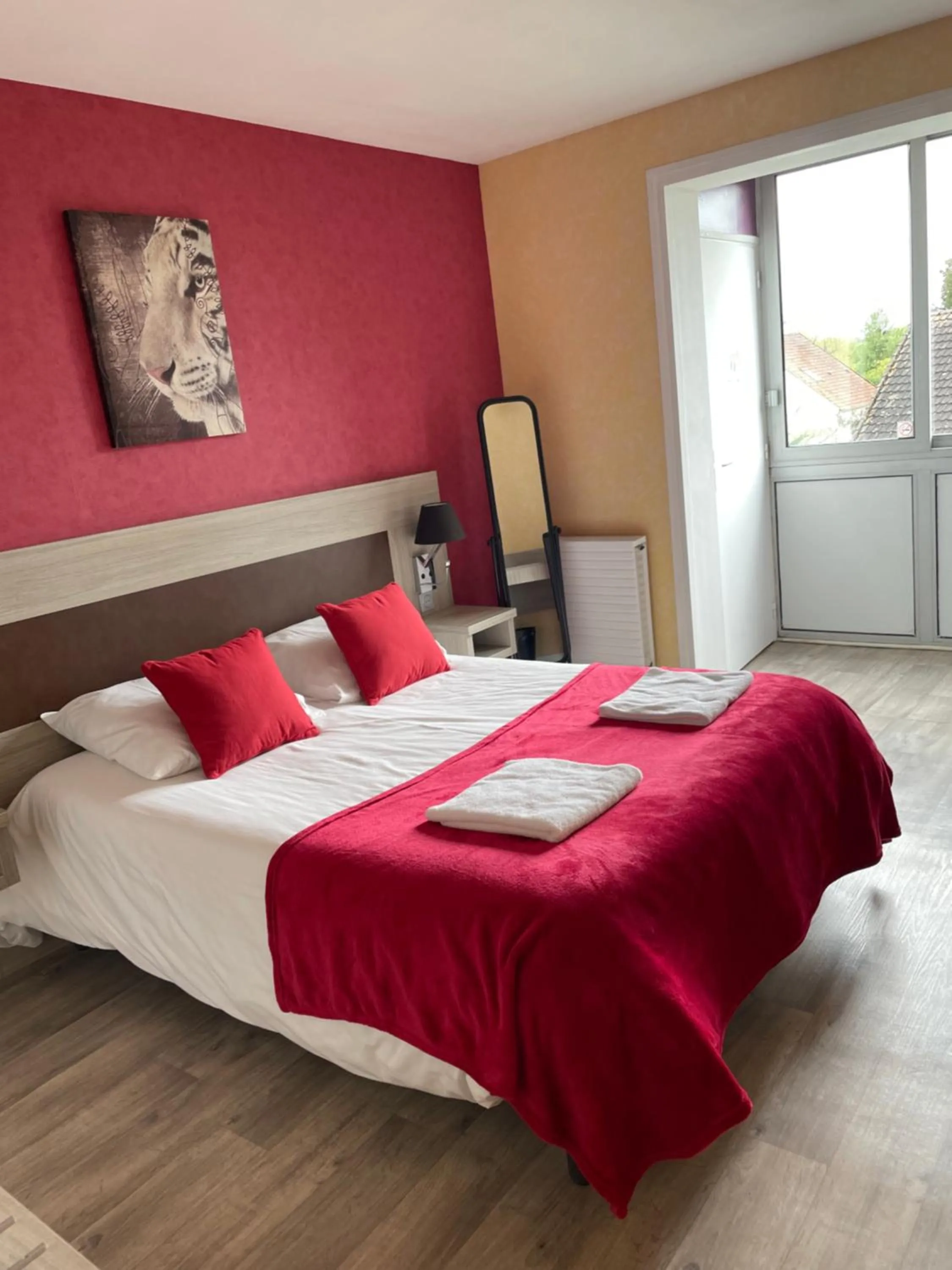 Bed in Auberge du pont canal