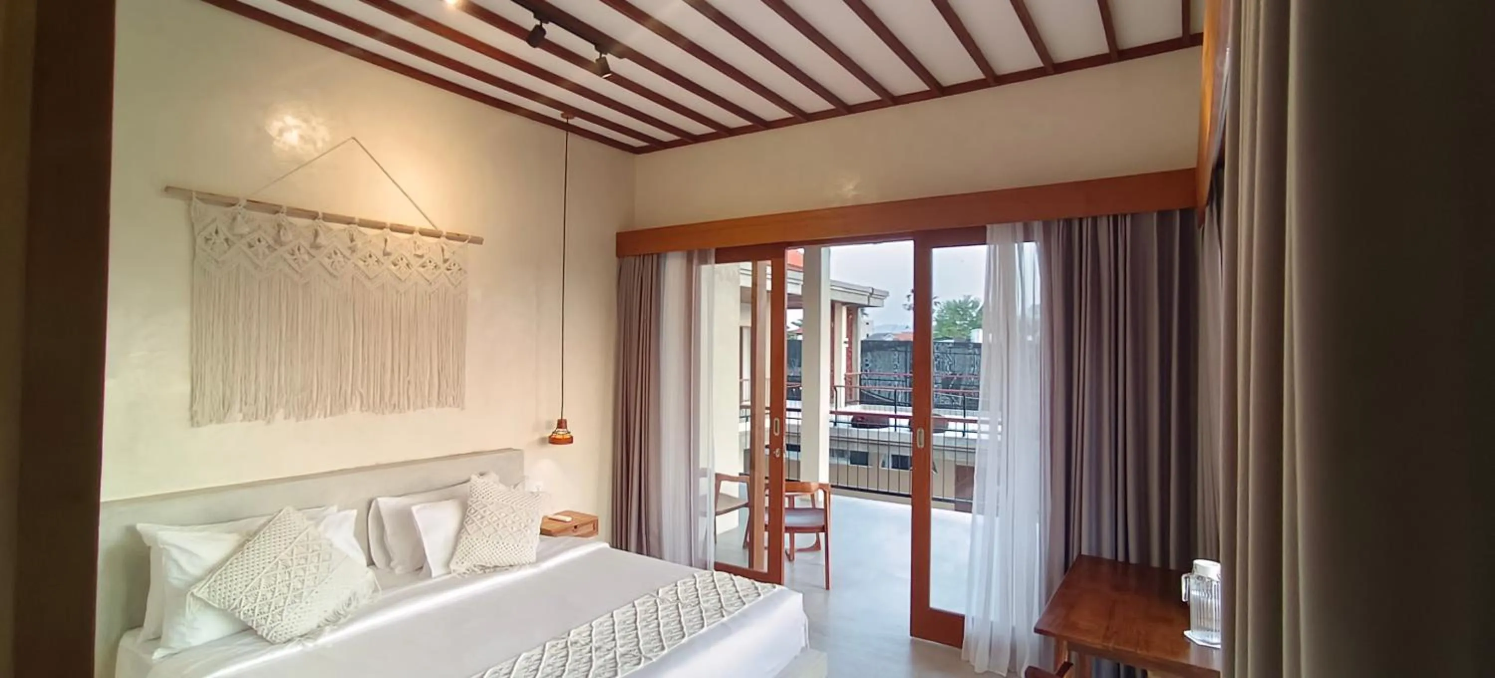 Bed in FULLMOON CANGGU Nelayan