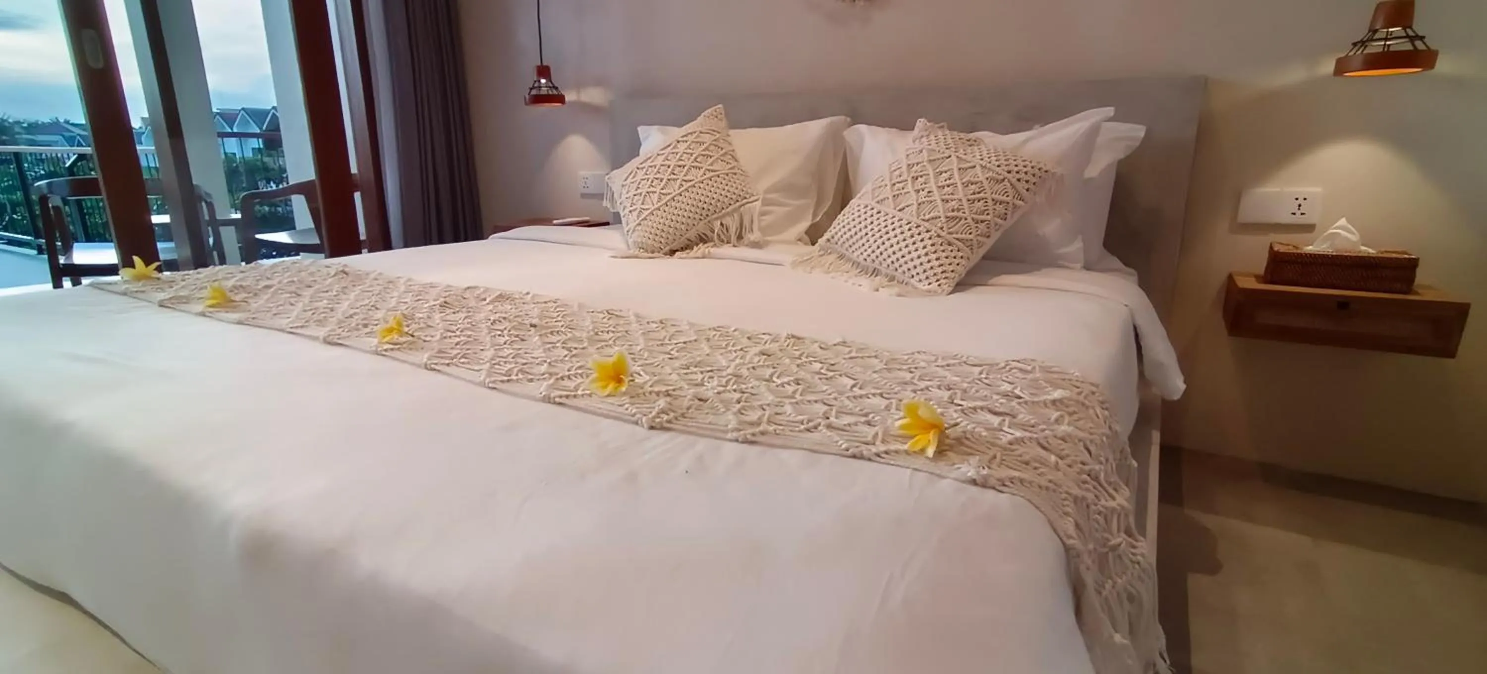 Bed in FULLMOON CANGGU Nelayan