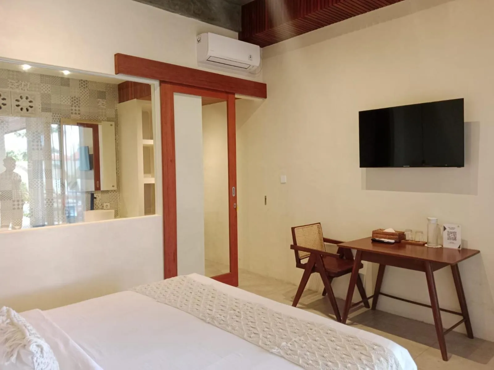 Bed in FULLMOON CANGGU Nelayan