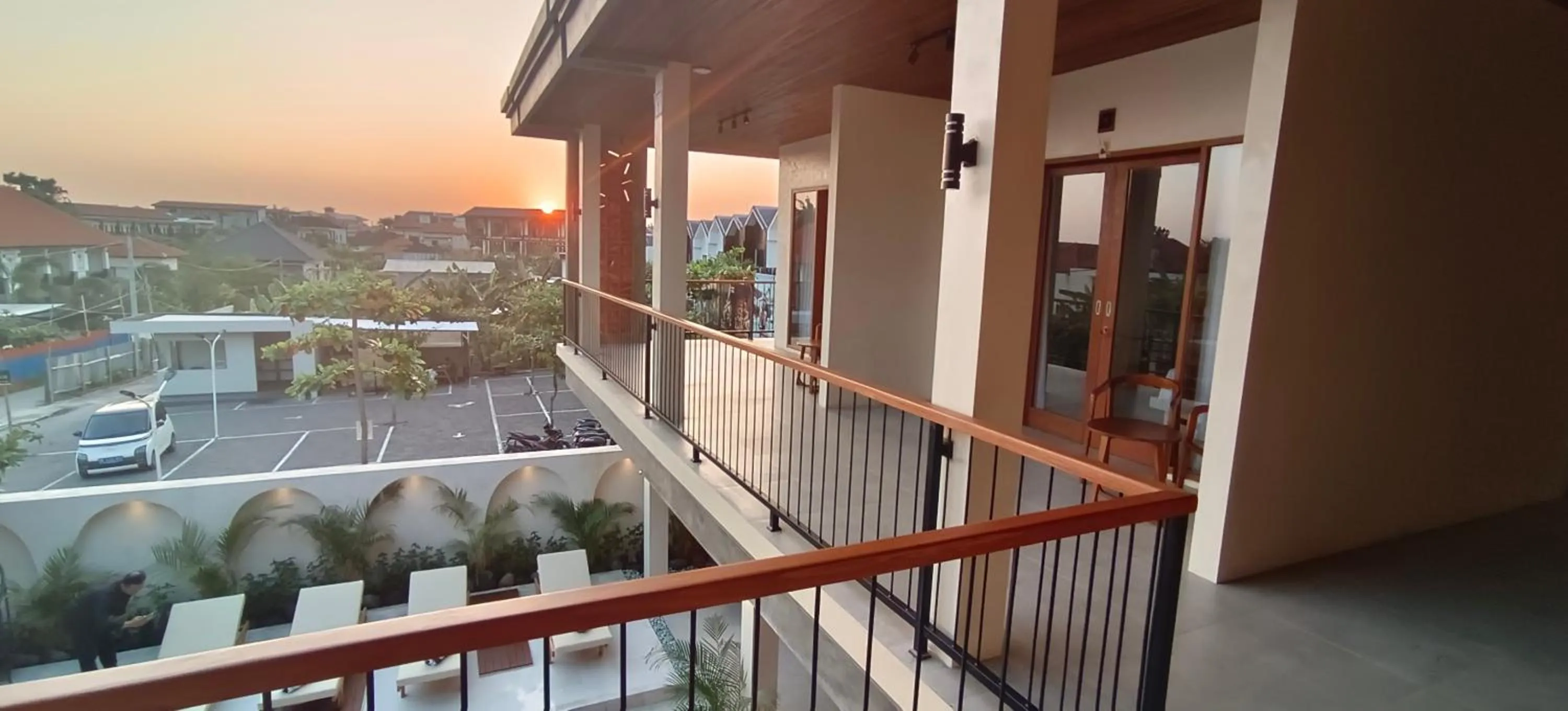 FULLMOON CANGGU Nelayan