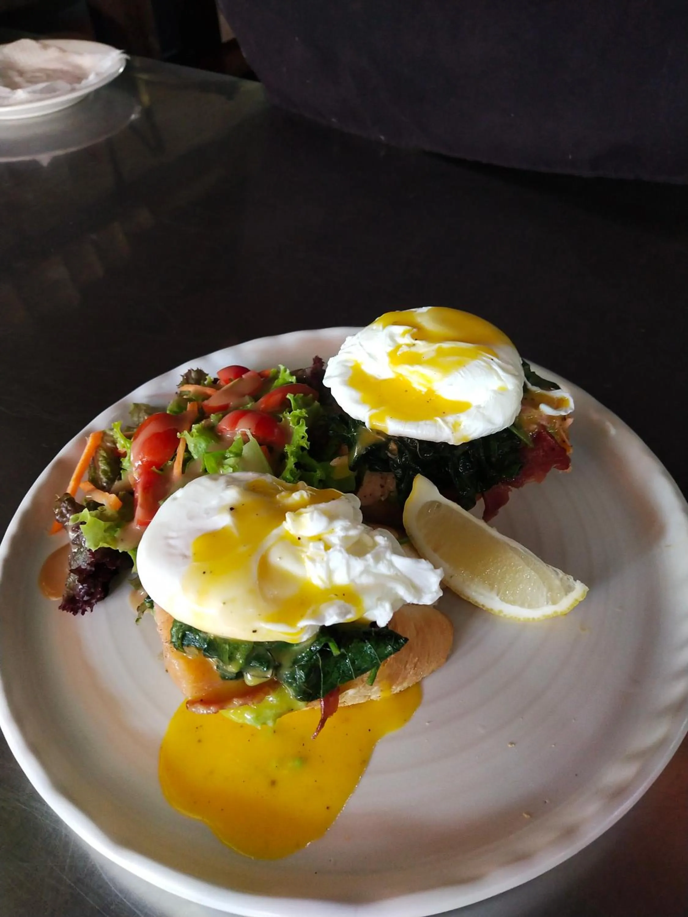 Restaurant/places to eat in FULLMOON CANGGU Nelayan