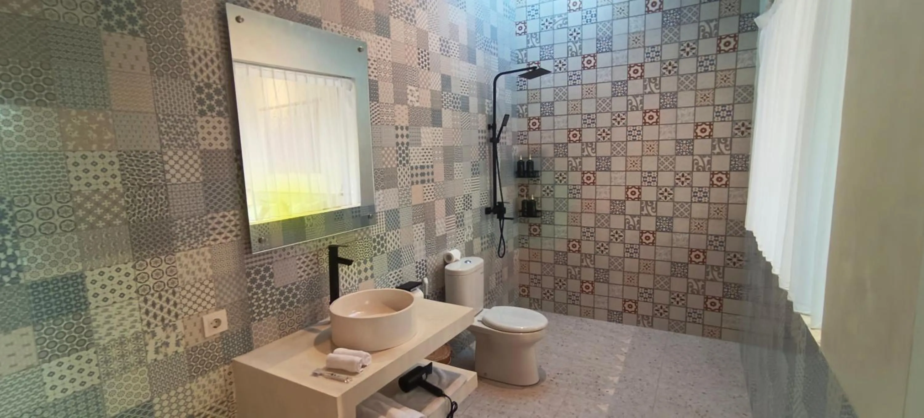 FULLMOON CANGGU Nelayan