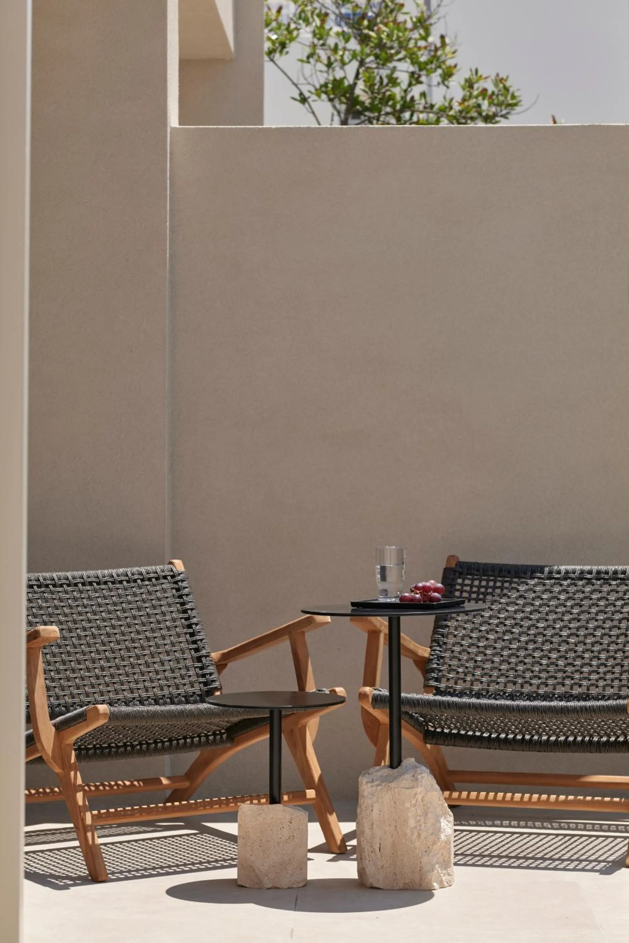 Day in Alaso Design Suites