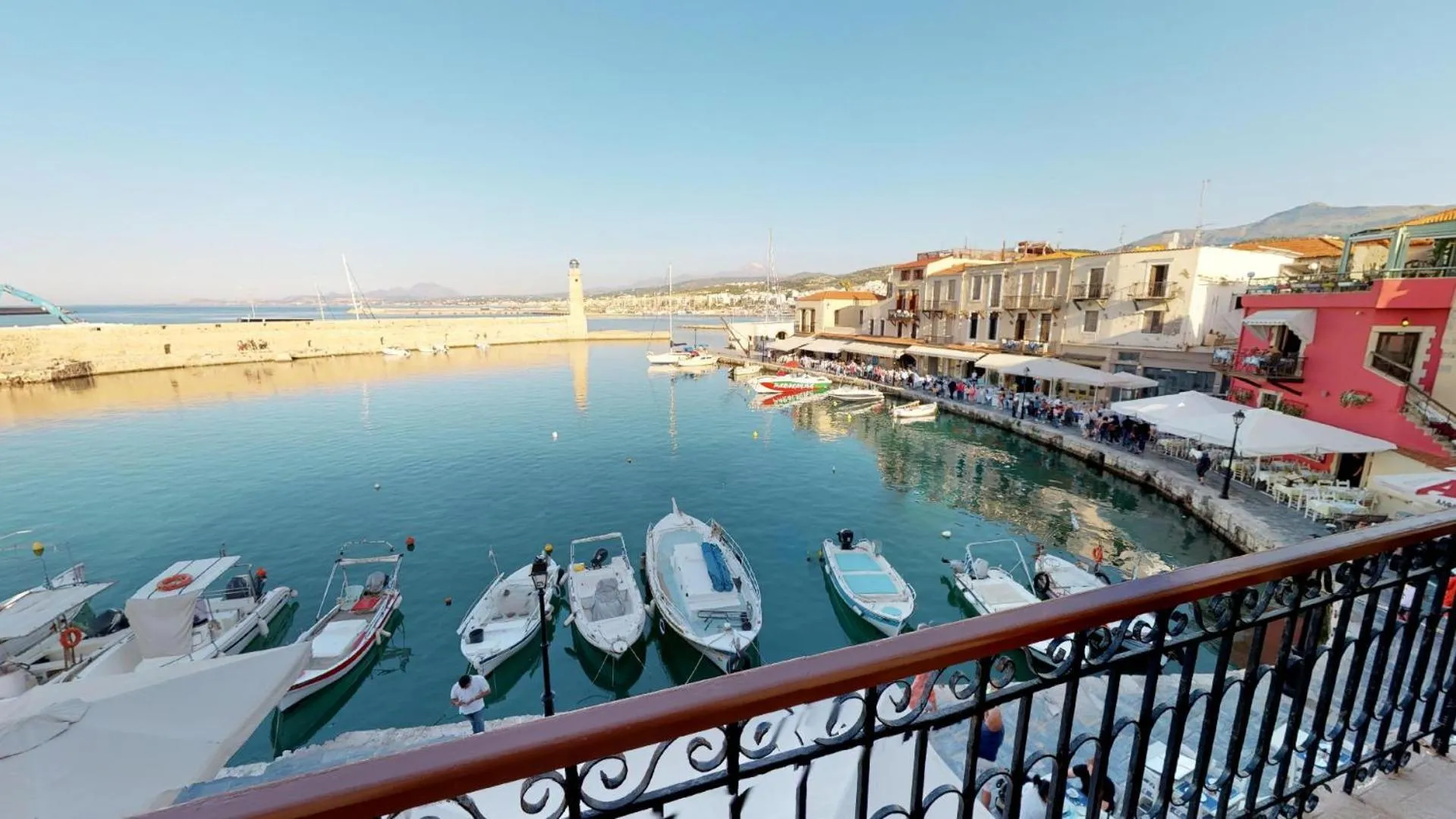 Spring in Porto Enetiko Suites