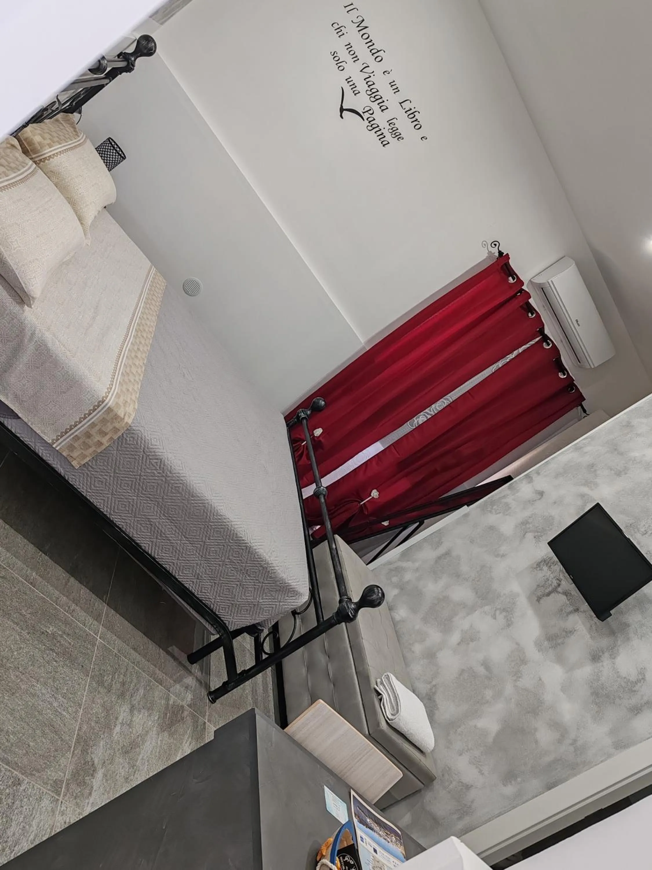 Bedroom, Bathroom in Le Sirene