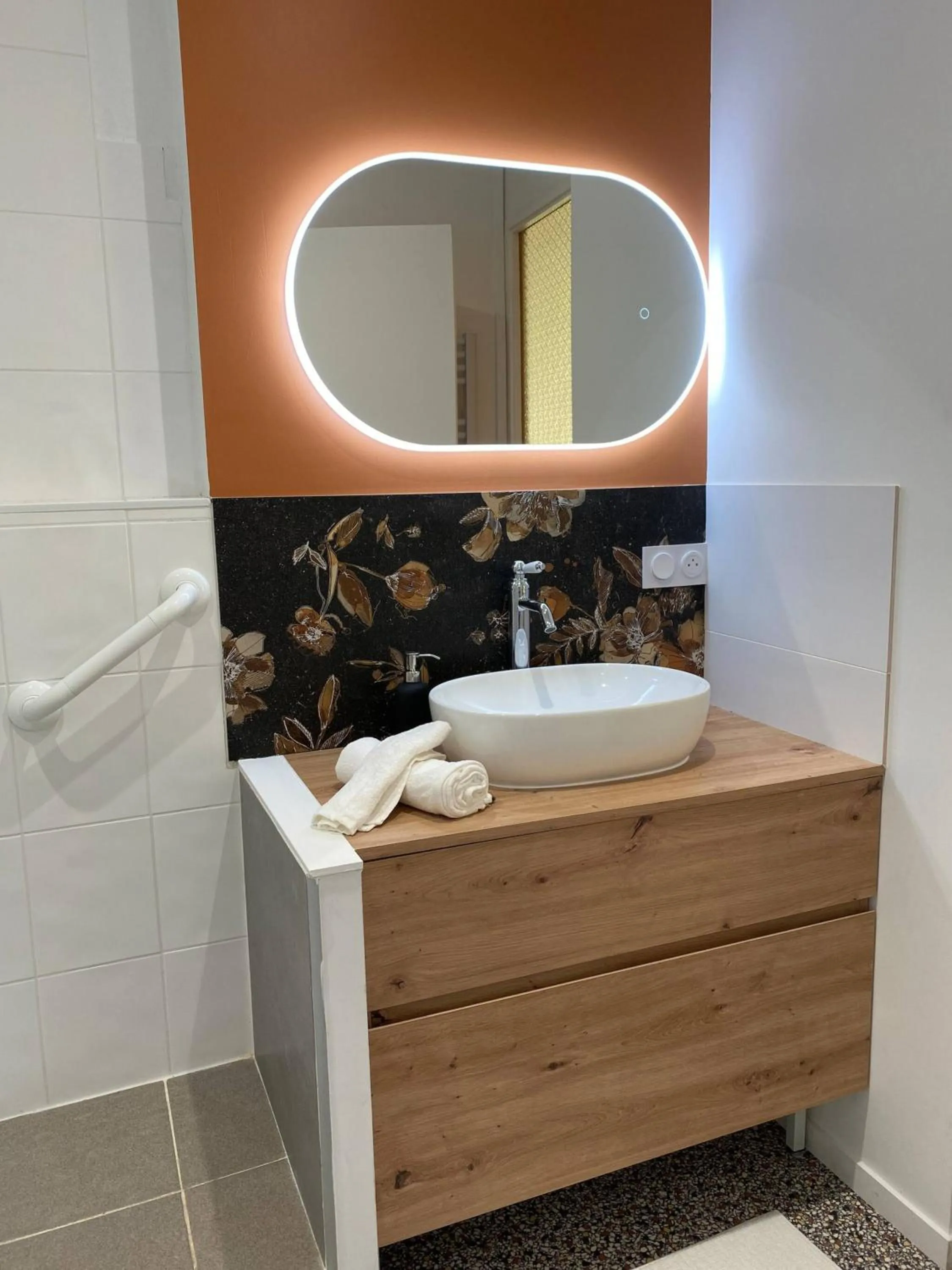 Bathroom in LE CARNOT - Valence