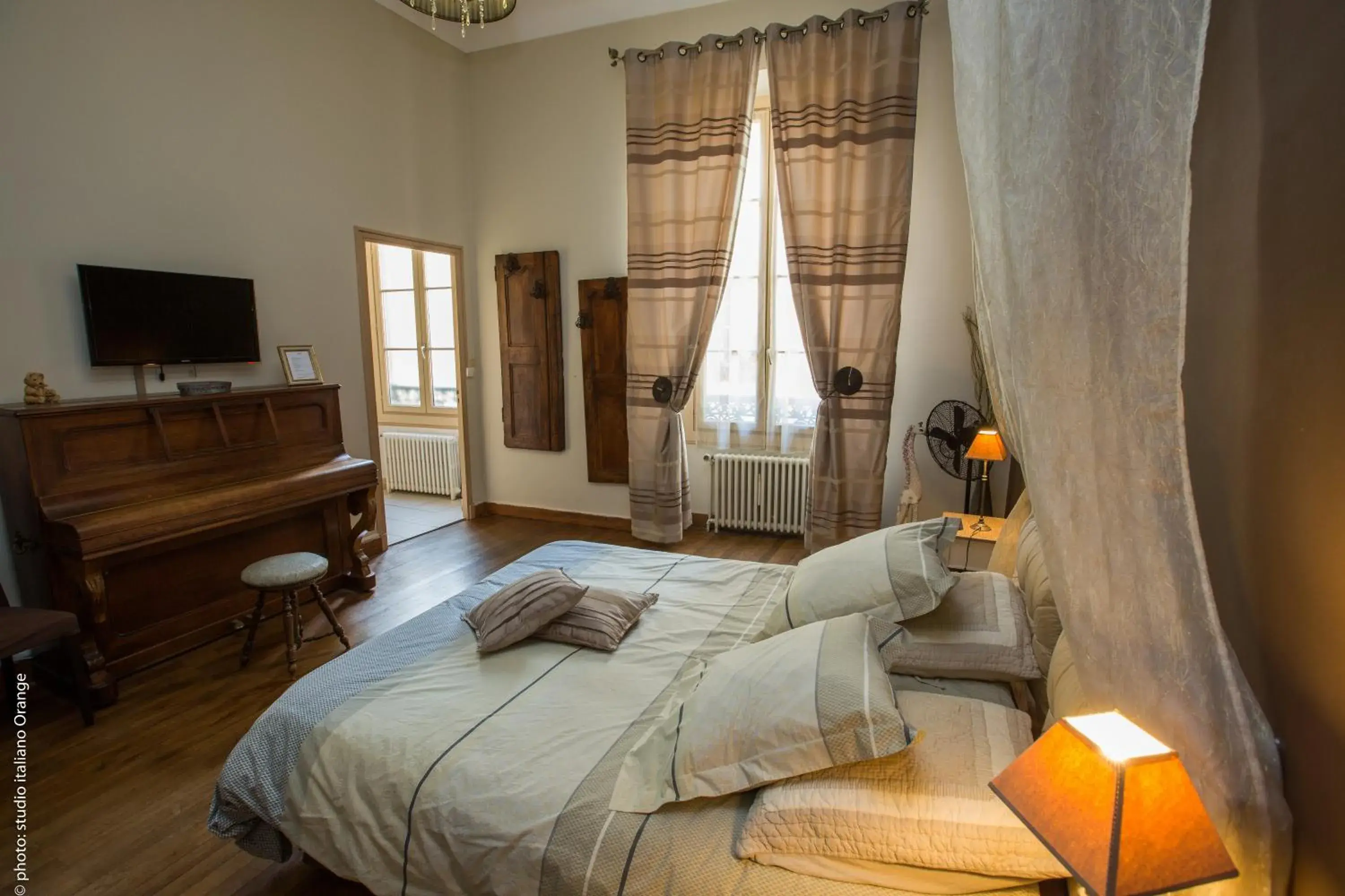 Superior Double Room - La Contemporaine in La Petite Saunerie Superior Double Room - La Contemporaine in La Petite Saunerie