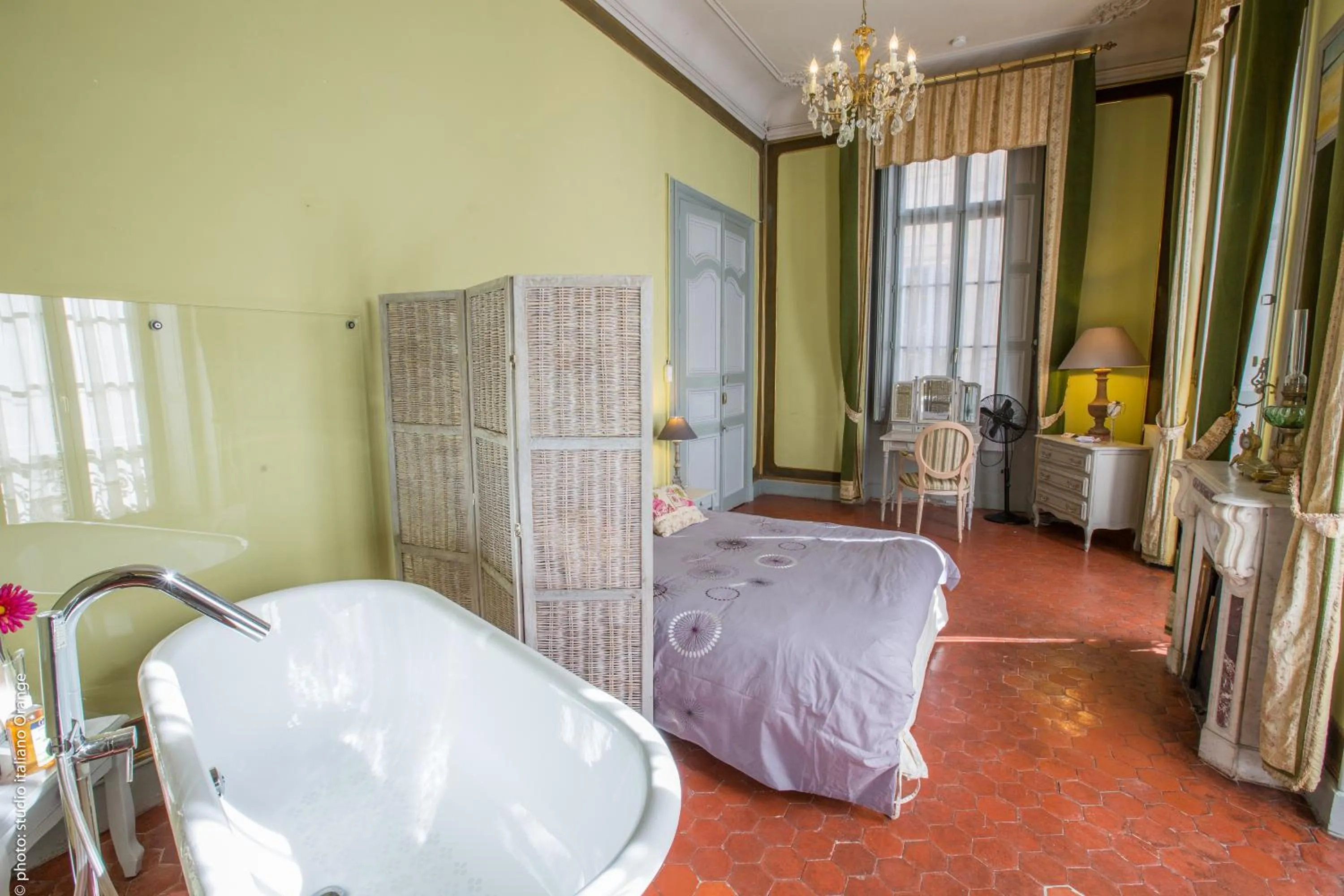 Bed in La Petite Saunerie