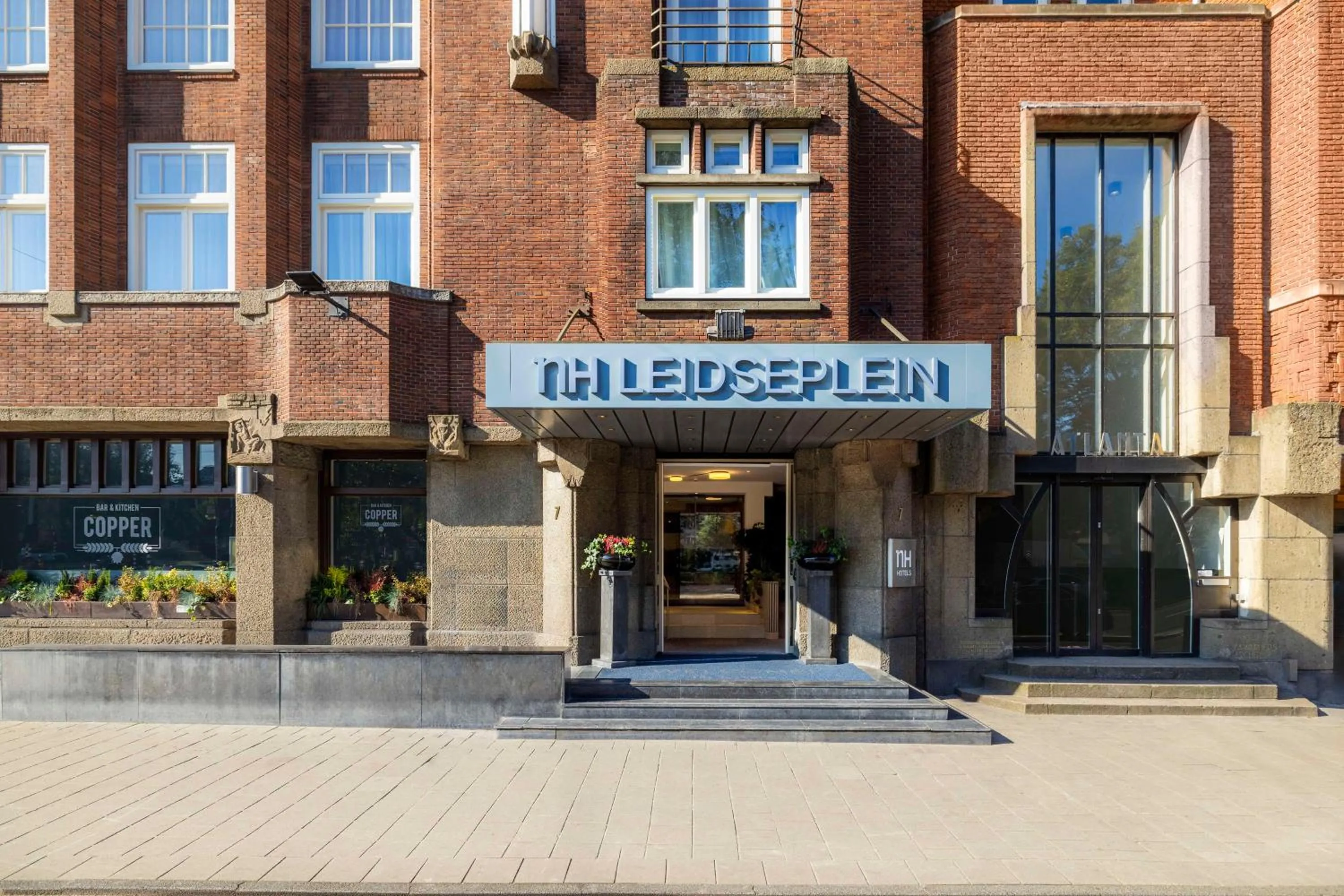 Property building in NH Amsterdam Leidseplein