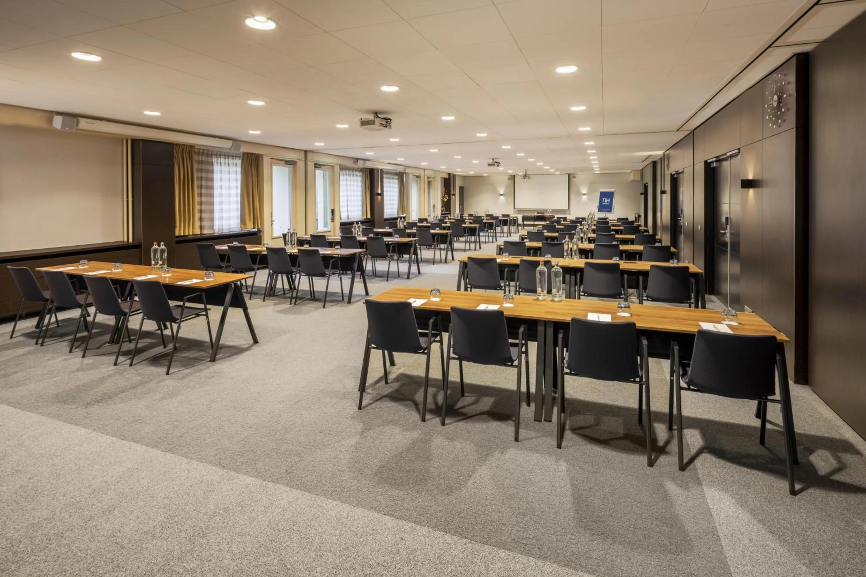 Property building in NH Amsterdam Leidseplein