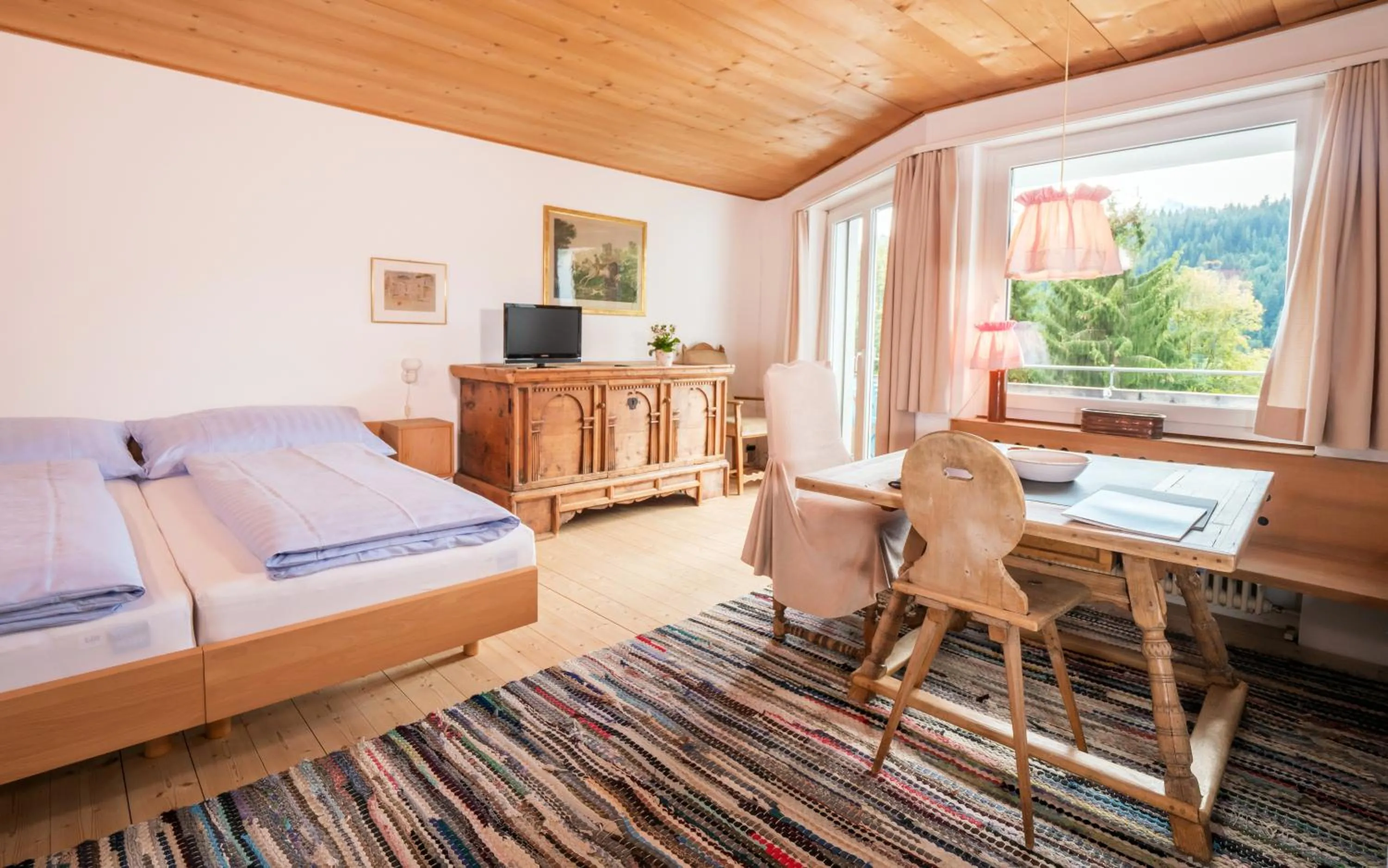 Photo of the whole room in Hotel Haus am Waldrand