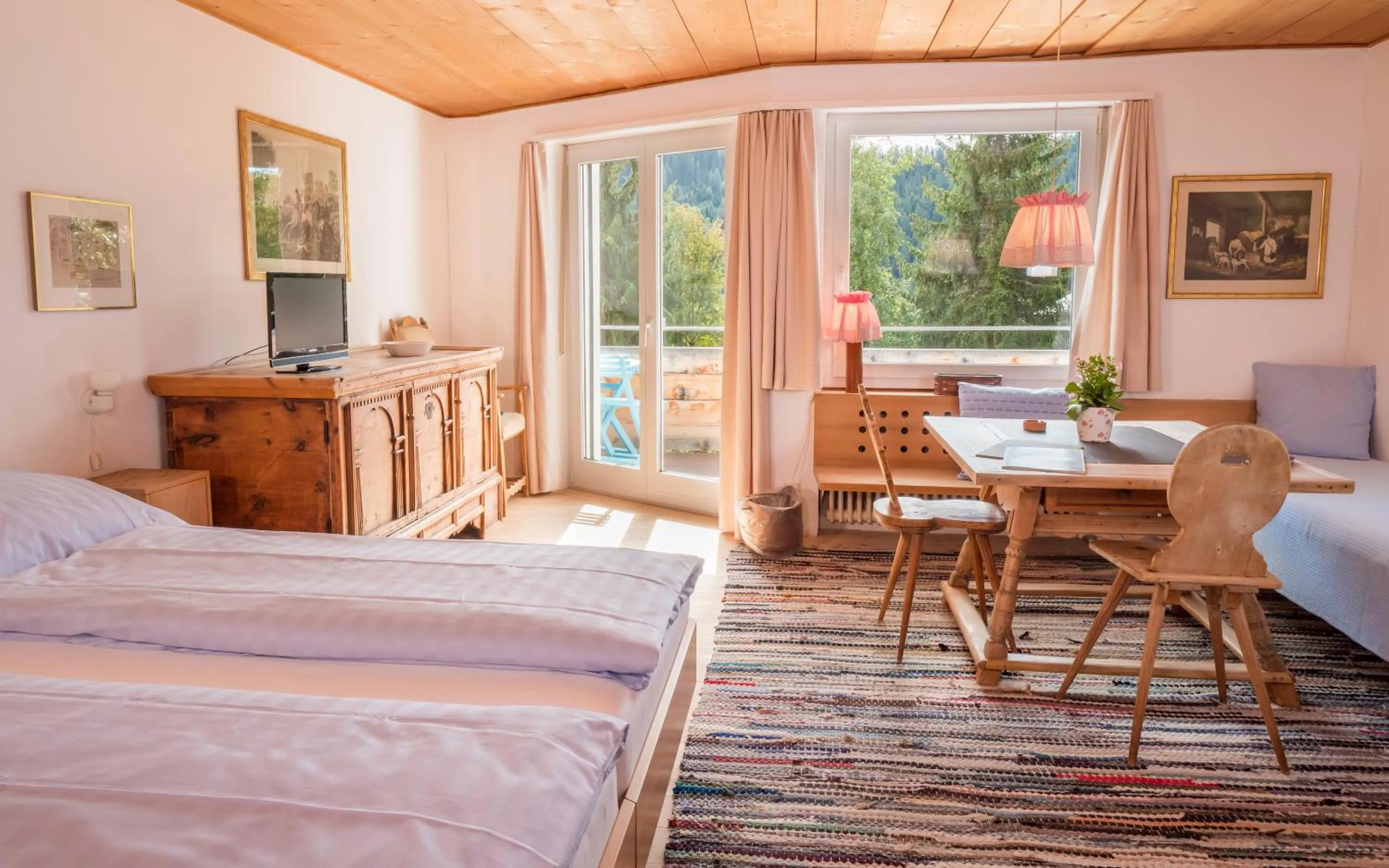 Photo of the whole room, Bed in Hotel Haus am Waldrand