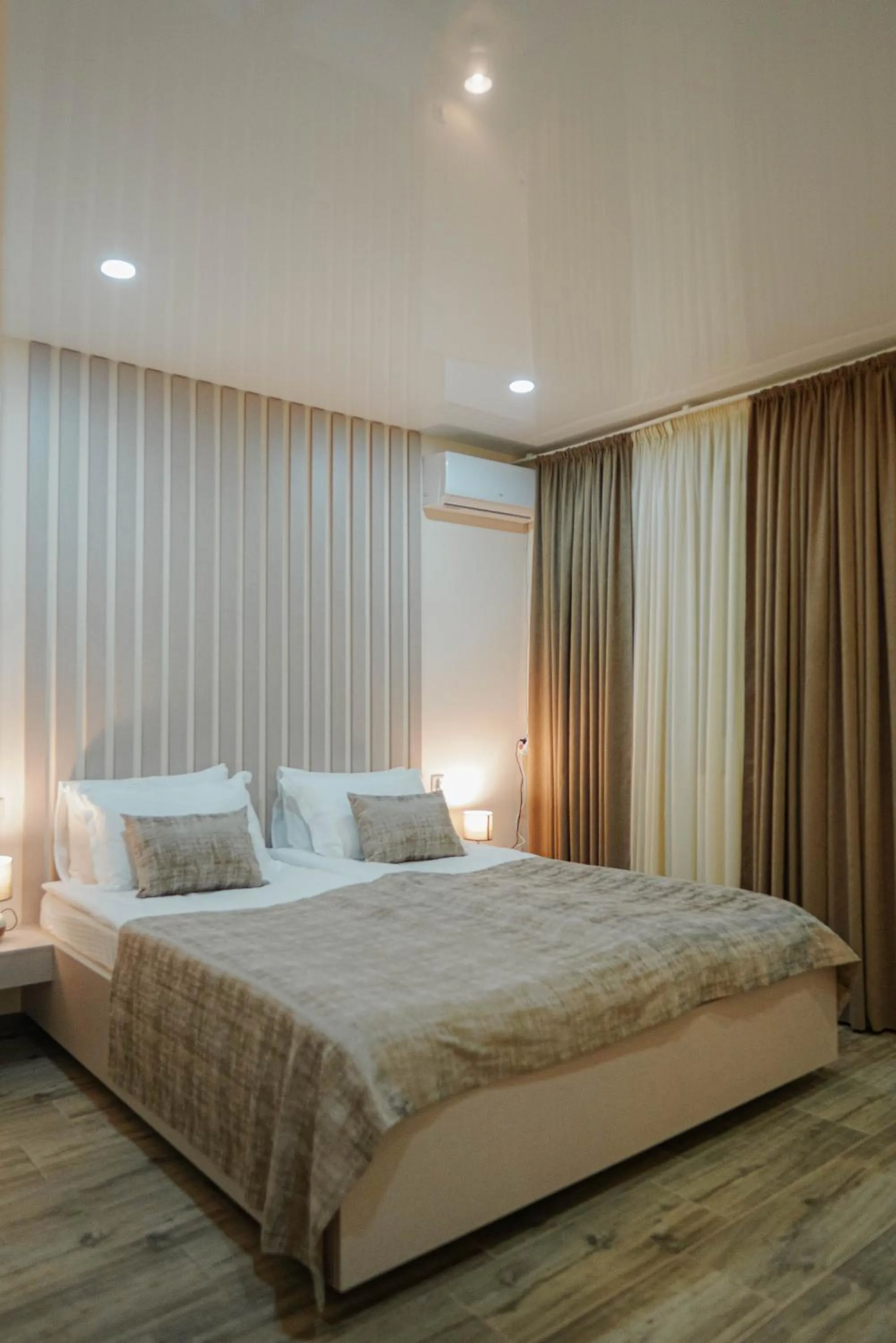 Bedroom, Bed in Kera Rooms